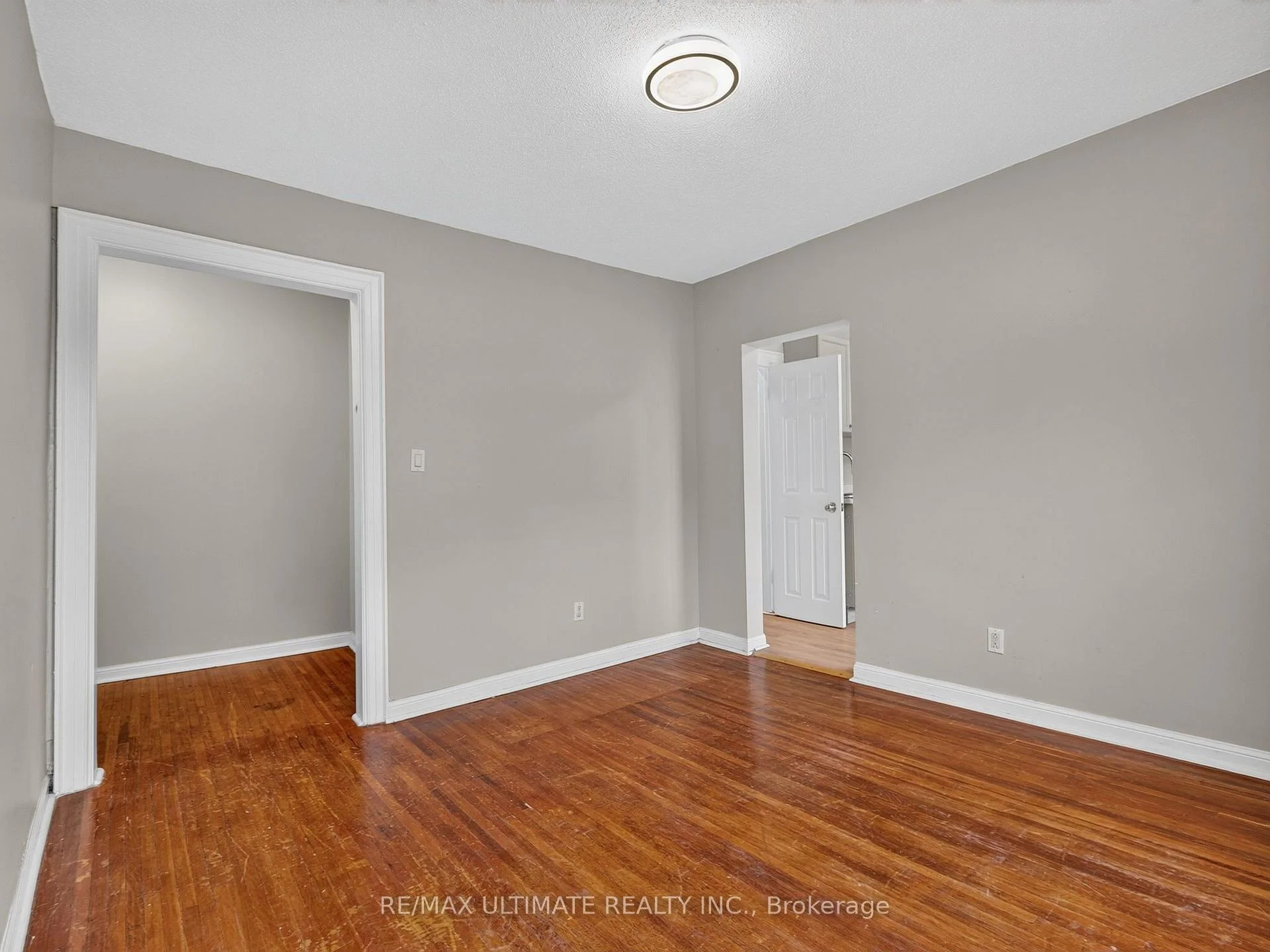 Photo 12 of Unit 5, 2360 Queen Street E, Toronto, The Beaches — HOMEH