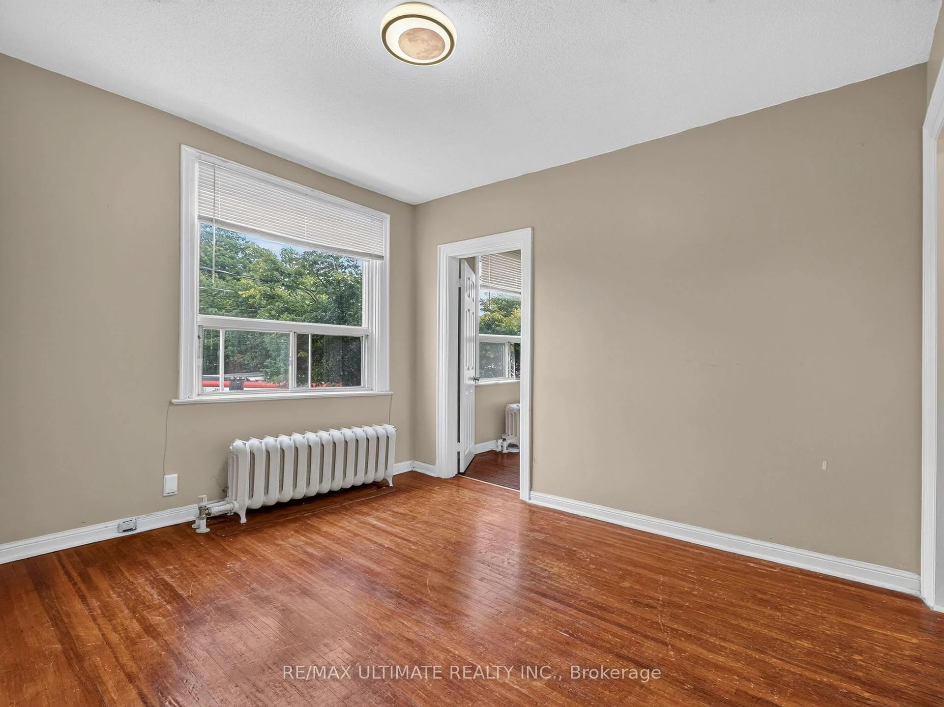 Photo 14 of Unit 5, 2360 Queen Street E, Toronto, The Beaches — HOMEH