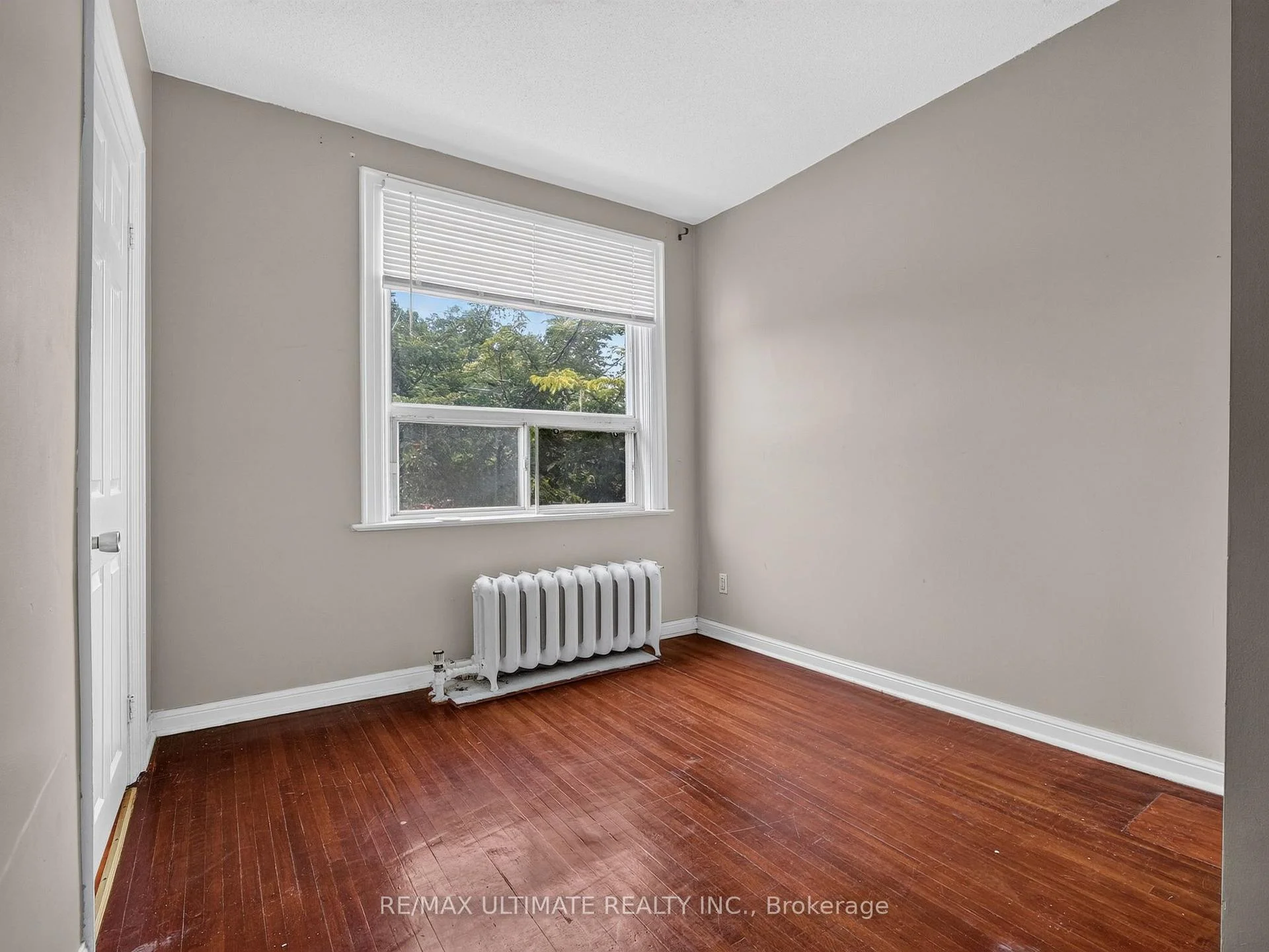 Photo 22 of Unit 5, 2360 Queen Street E, Toronto, The Beaches — HOMEH