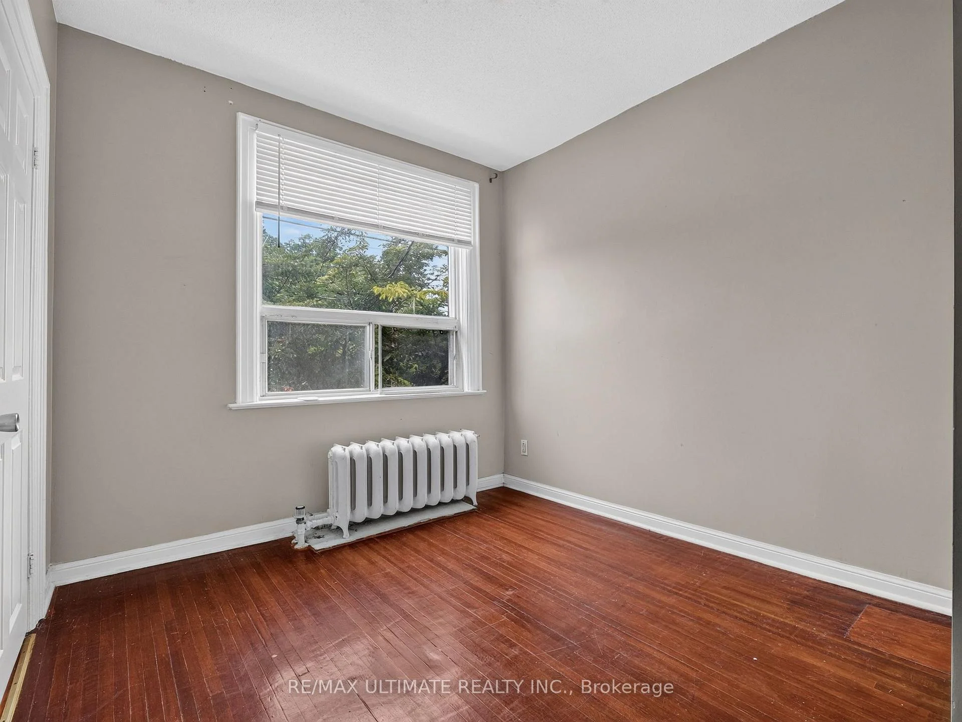 Photo 24 of Unit 5, 2360 Queen Street E, Toronto, The Beaches — HOMEH
