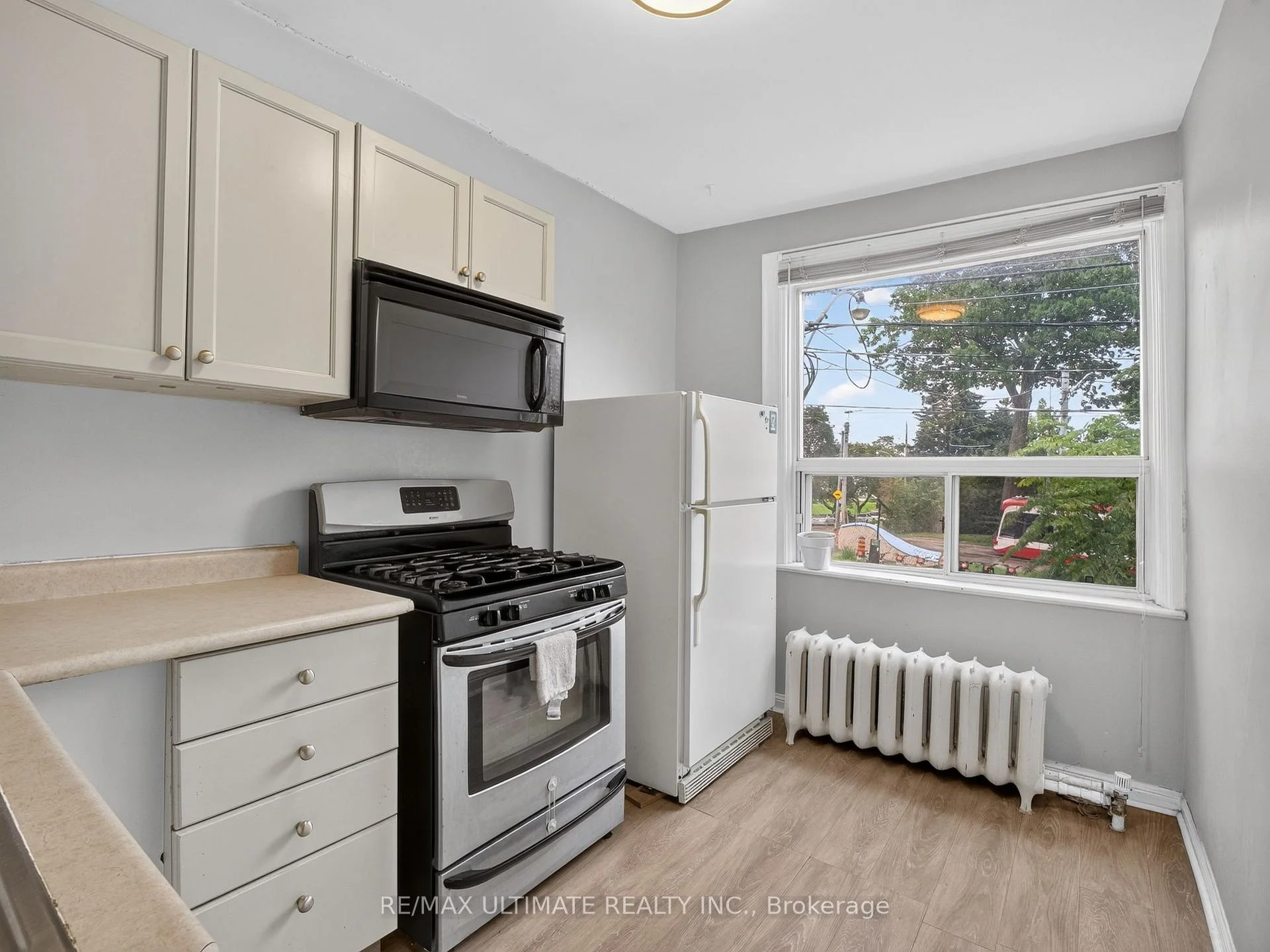 Photo 26 of Unit 5, 2360 Queen Street E, Toronto, The Beaches — HOMEH