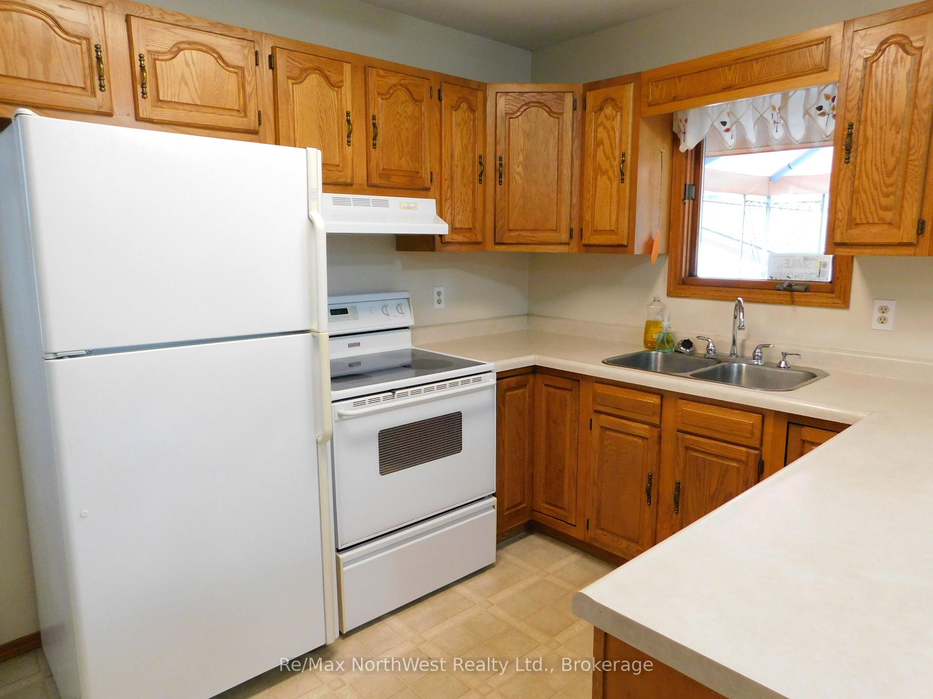 Photo 11 of 282 Wilde Street, Dryden, Milestone — HOMEH