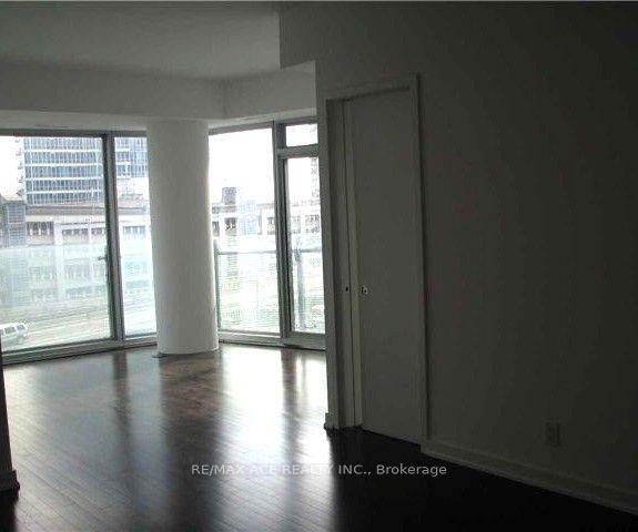 Photo 4 of Unit 404, 12 York Street, Toronto, Waterfront Communities — HOMEH