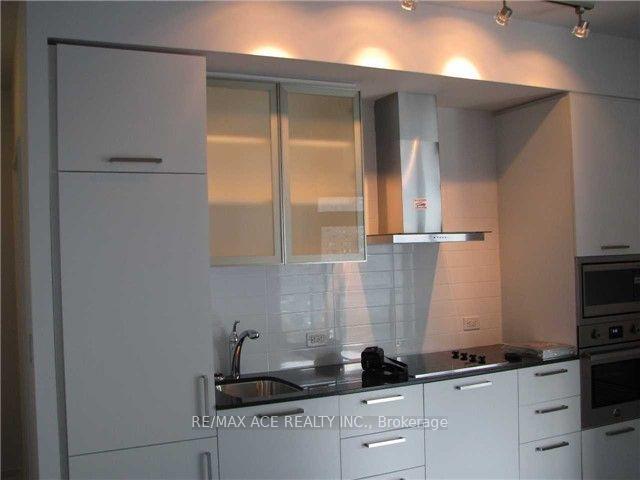 Photo 6 of Unit 404, 12 York Street, Toronto, Waterfront Communities — HOMEH