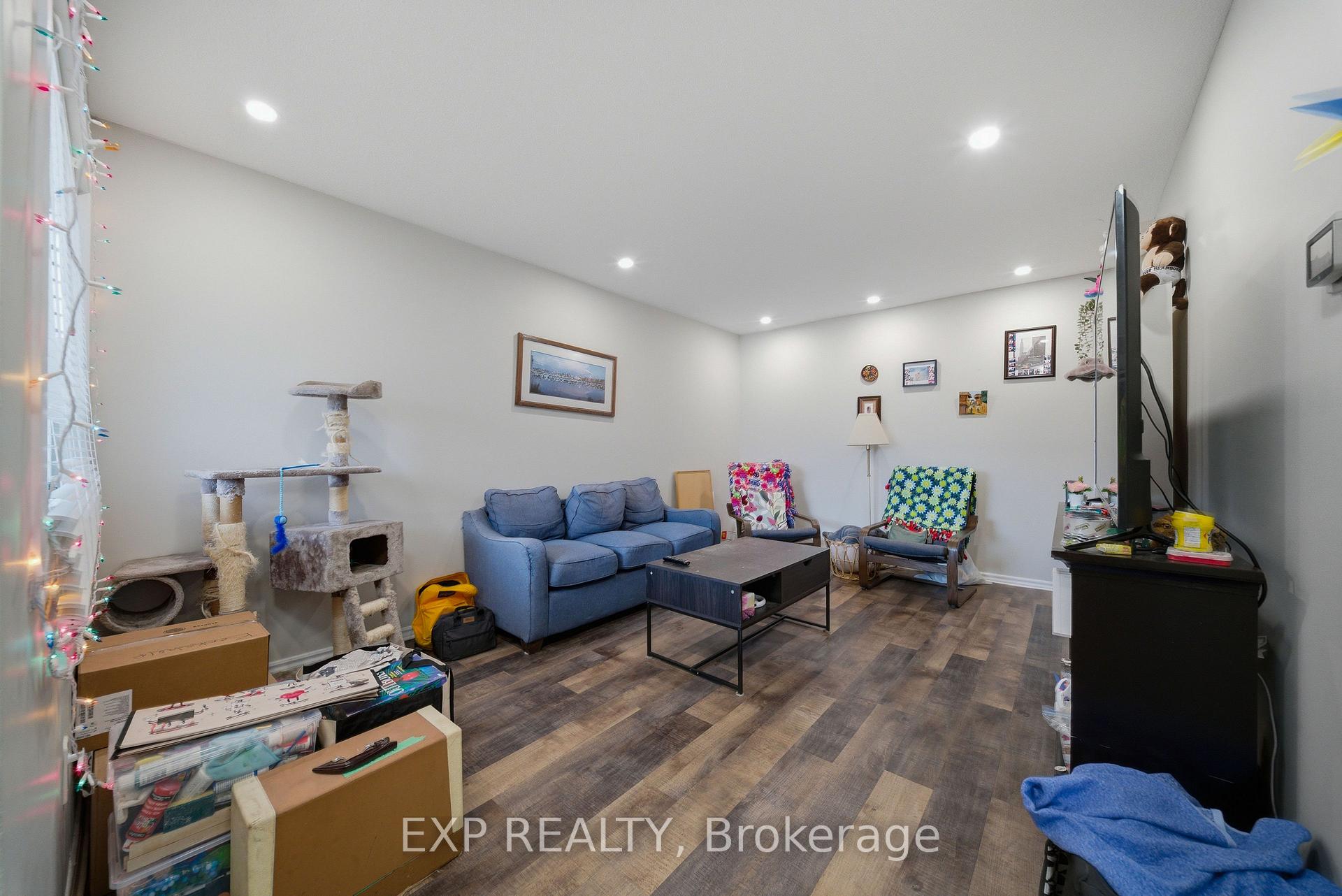 Photo 2 of Unit 11, 1675 Heatherington Road, Ottawa, Heron Gate/Industrial Park — HOMEH