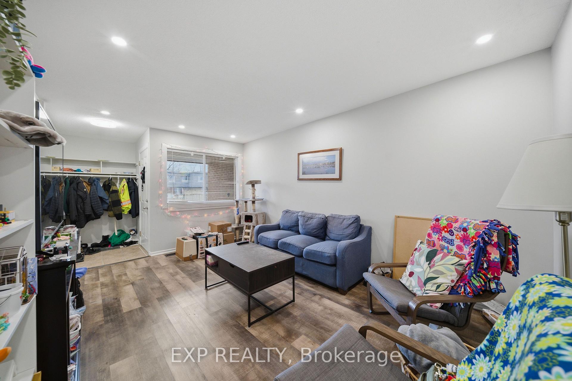 Photo 5 of Unit 11, 1675 Heatherington Road, Ottawa, Heron Gate/Industrial Park — HOMEH