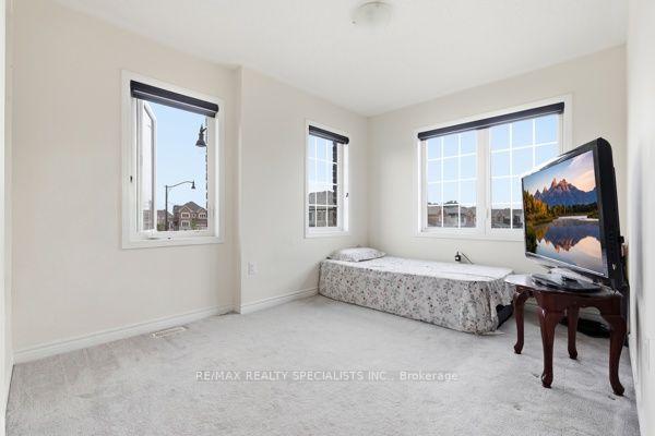 Photo 32 of 542 Remembrance Road, Brampton, Northwest Brampton — HOMEH