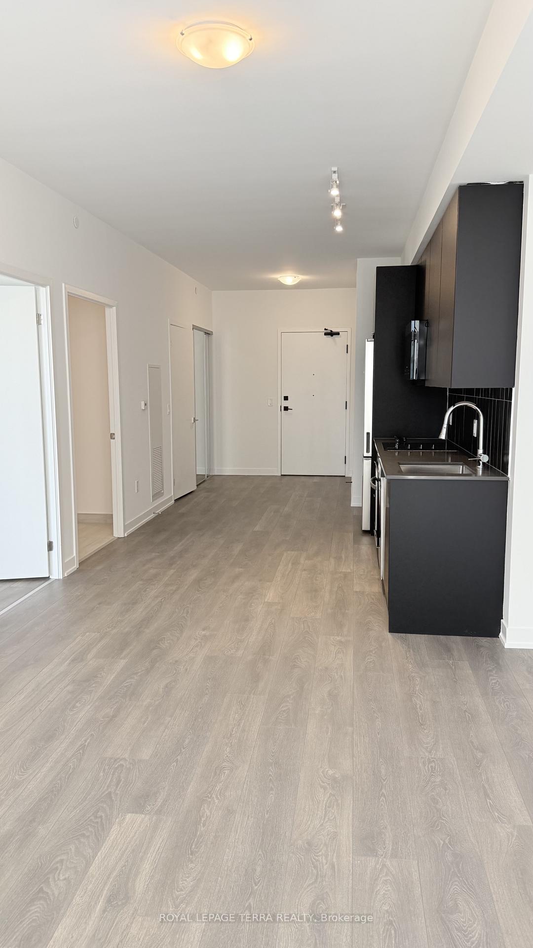 Photo 6 of Unit 1202, 474 Caldari Road, Vaughan, Concord — HOMEH