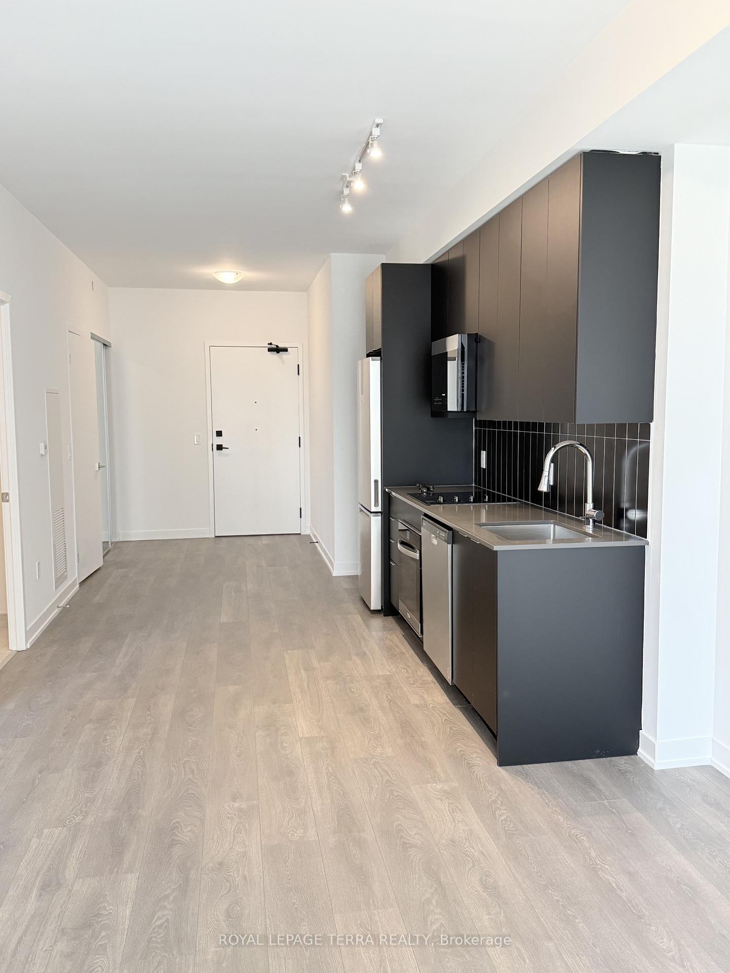 Photo 9 of Unit 1202, 474 Caldari Road, Vaughan, Concord — HOMEH