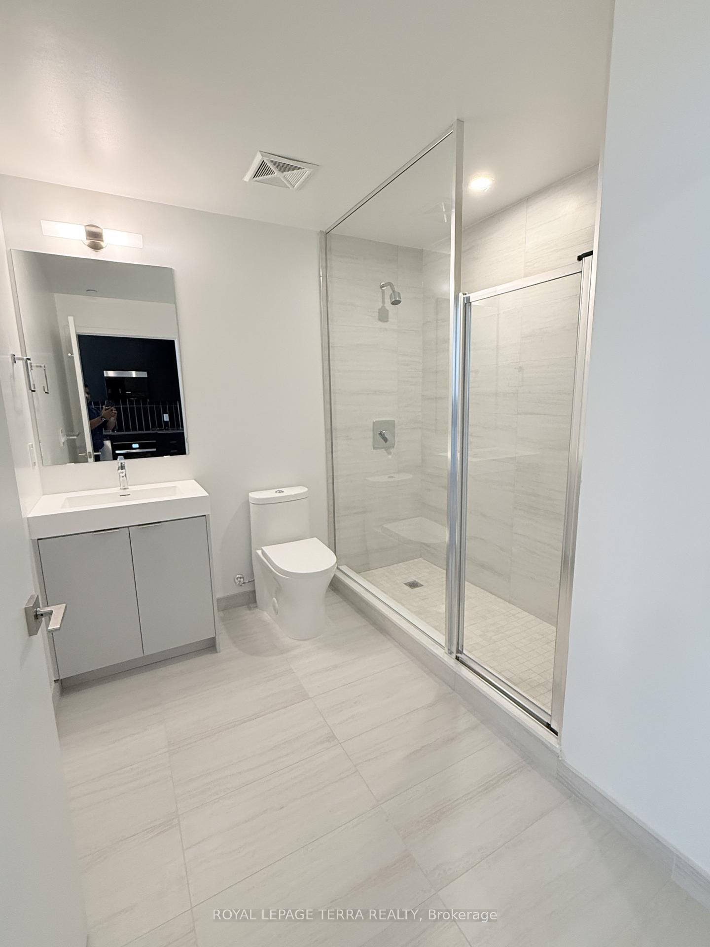 Photo 13 of Unit 1202, 474 Caldari Road, Vaughan, Concord — HOMEH