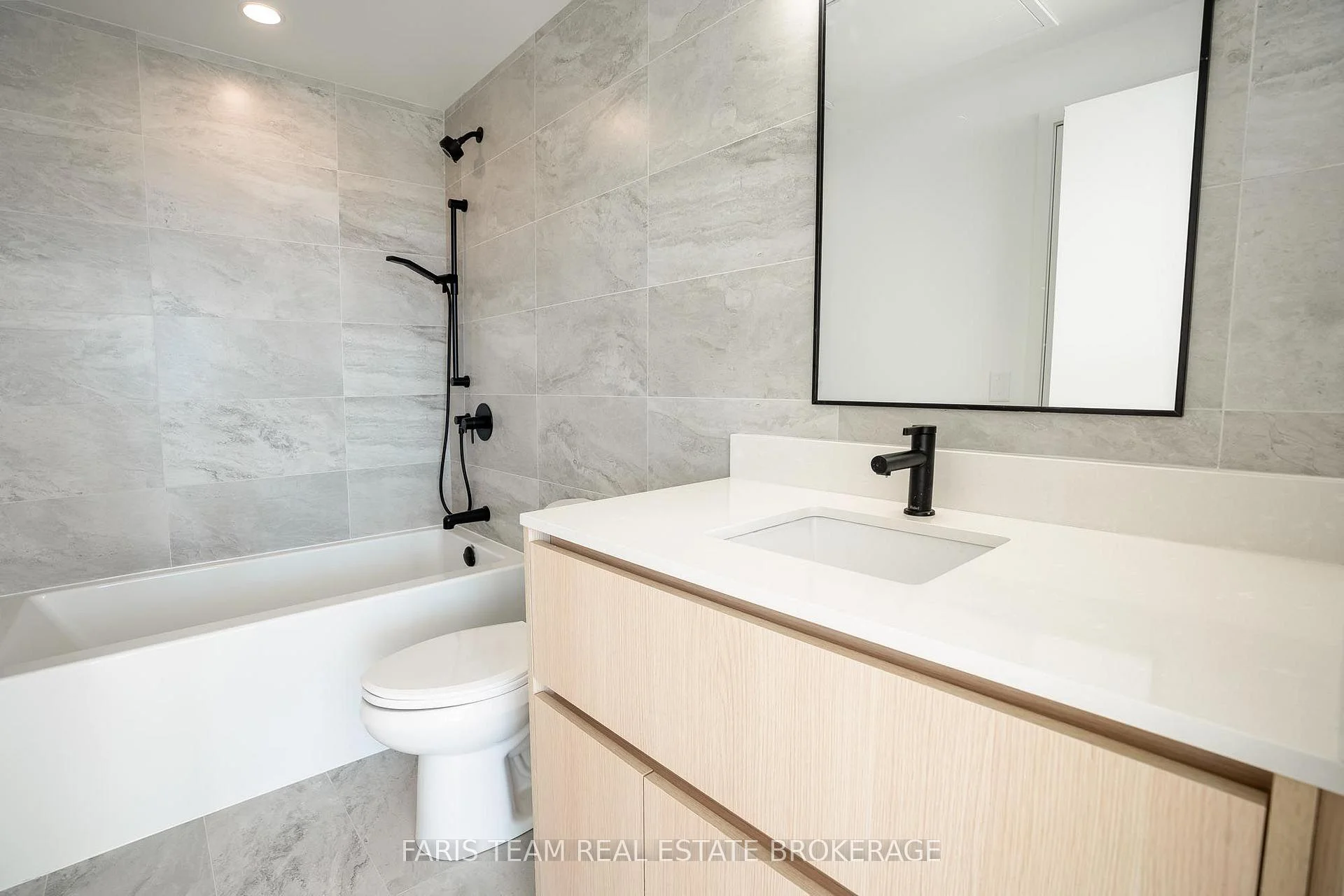 Photo 38 of Unit 216, 31 Huron Street, Collingwood — HOMEH