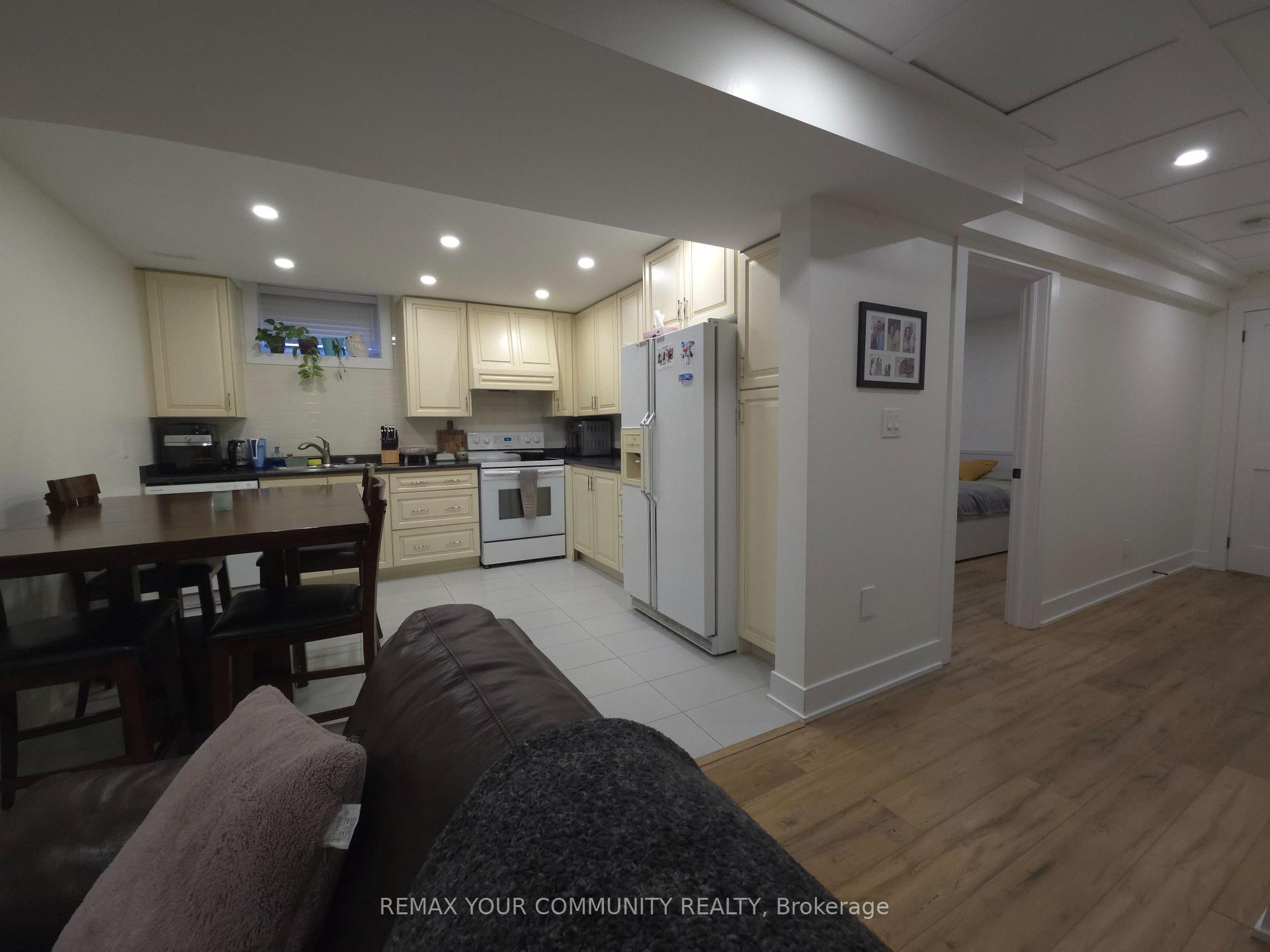 Photo 5 of Unit Basement, 171 Dolores Crescent, Vaughan, Elder Mills — HOMEH