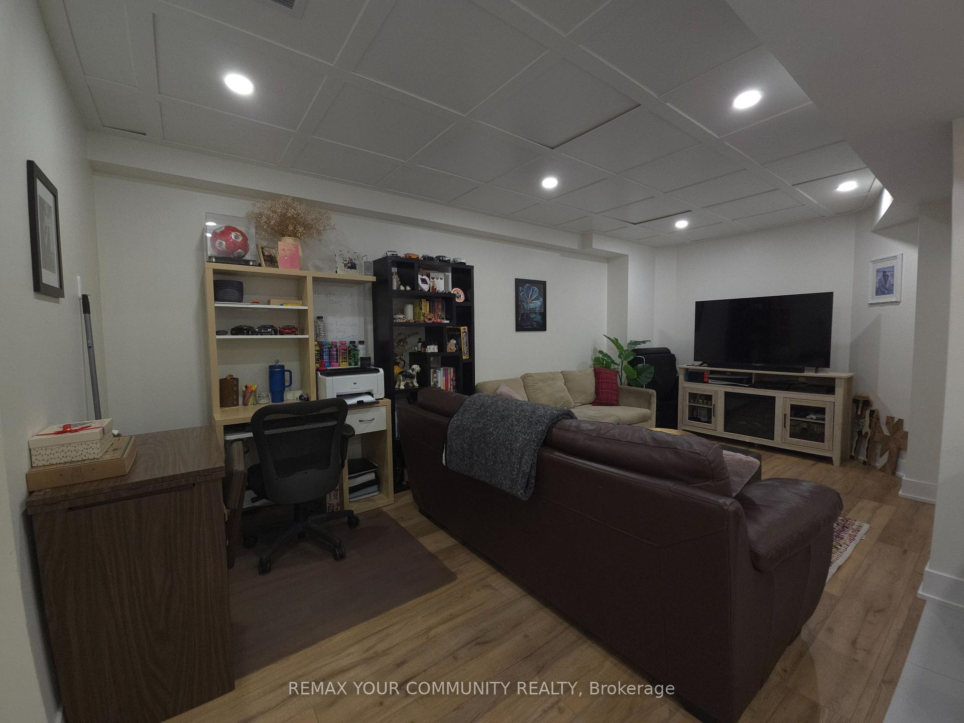 Photo 12 of Unit Basement, 171 Dolores Crescent, Vaughan, Elder Mills — HOMEH