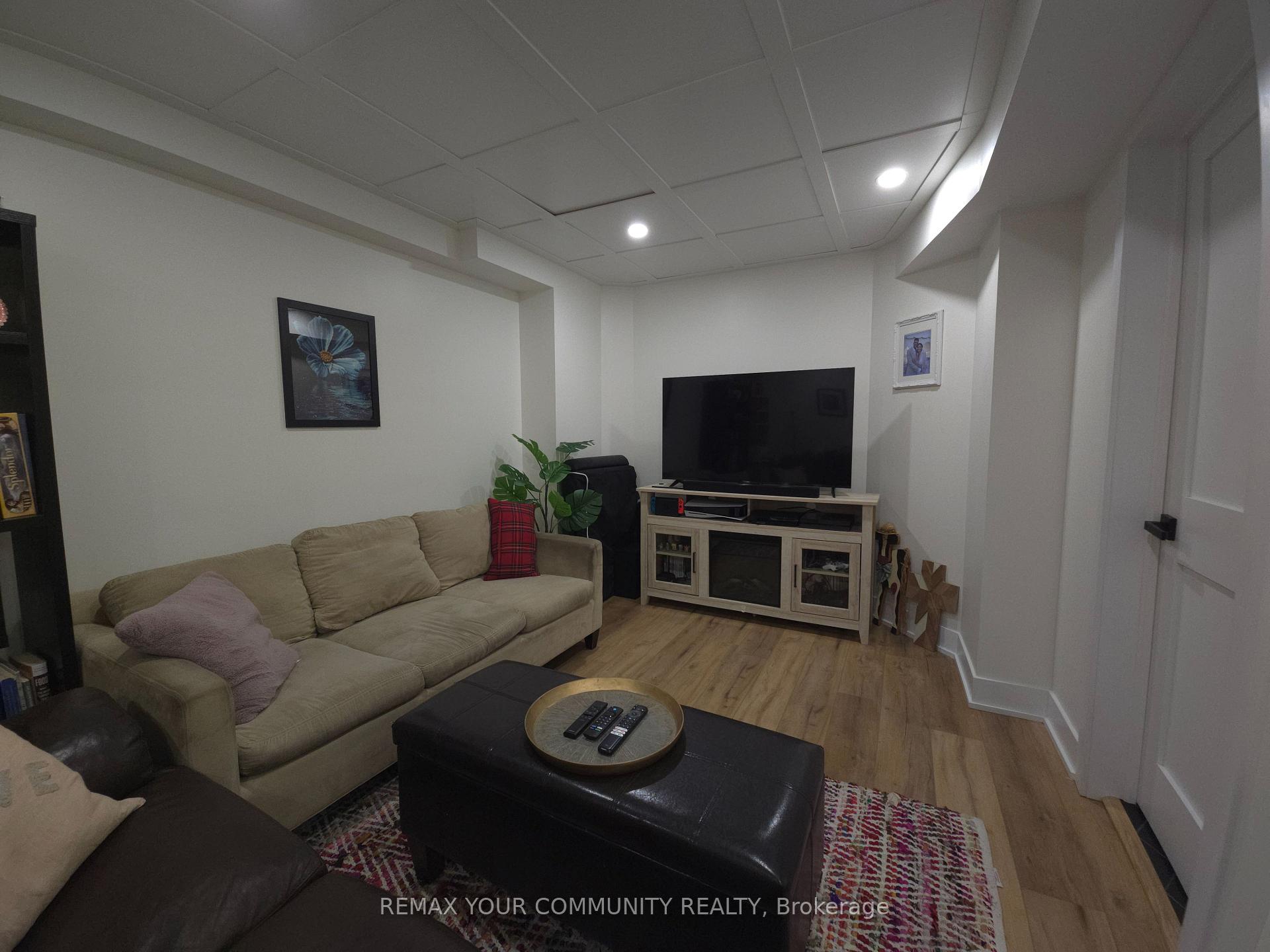 Photo 13 of Unit Basement, 171 Dolores Crescent, Vaughan, Elder Mills — HOMEH