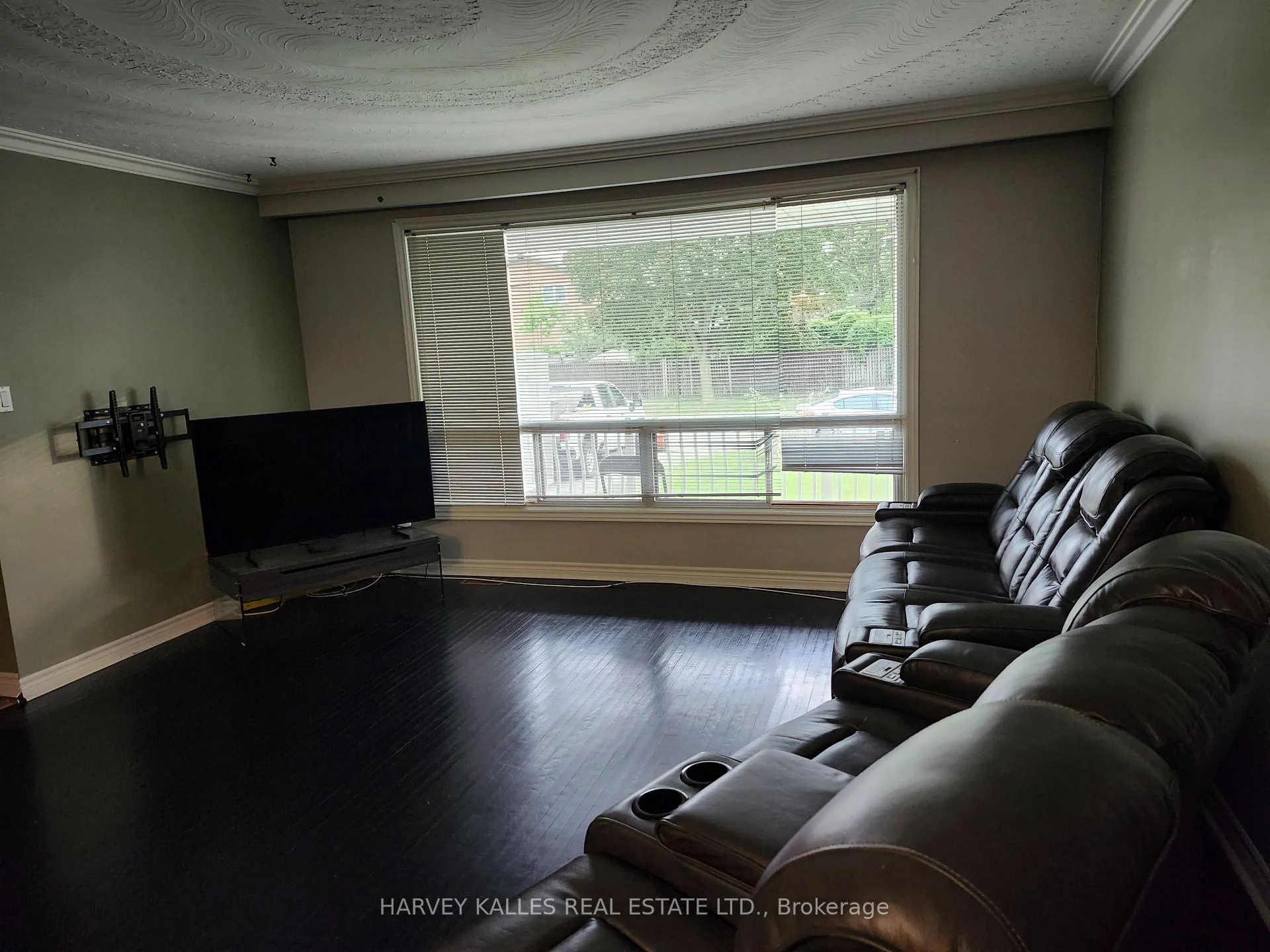 Photo 4 of 2379 Hensall Street, Mississauga, Cooksville — HOMEH