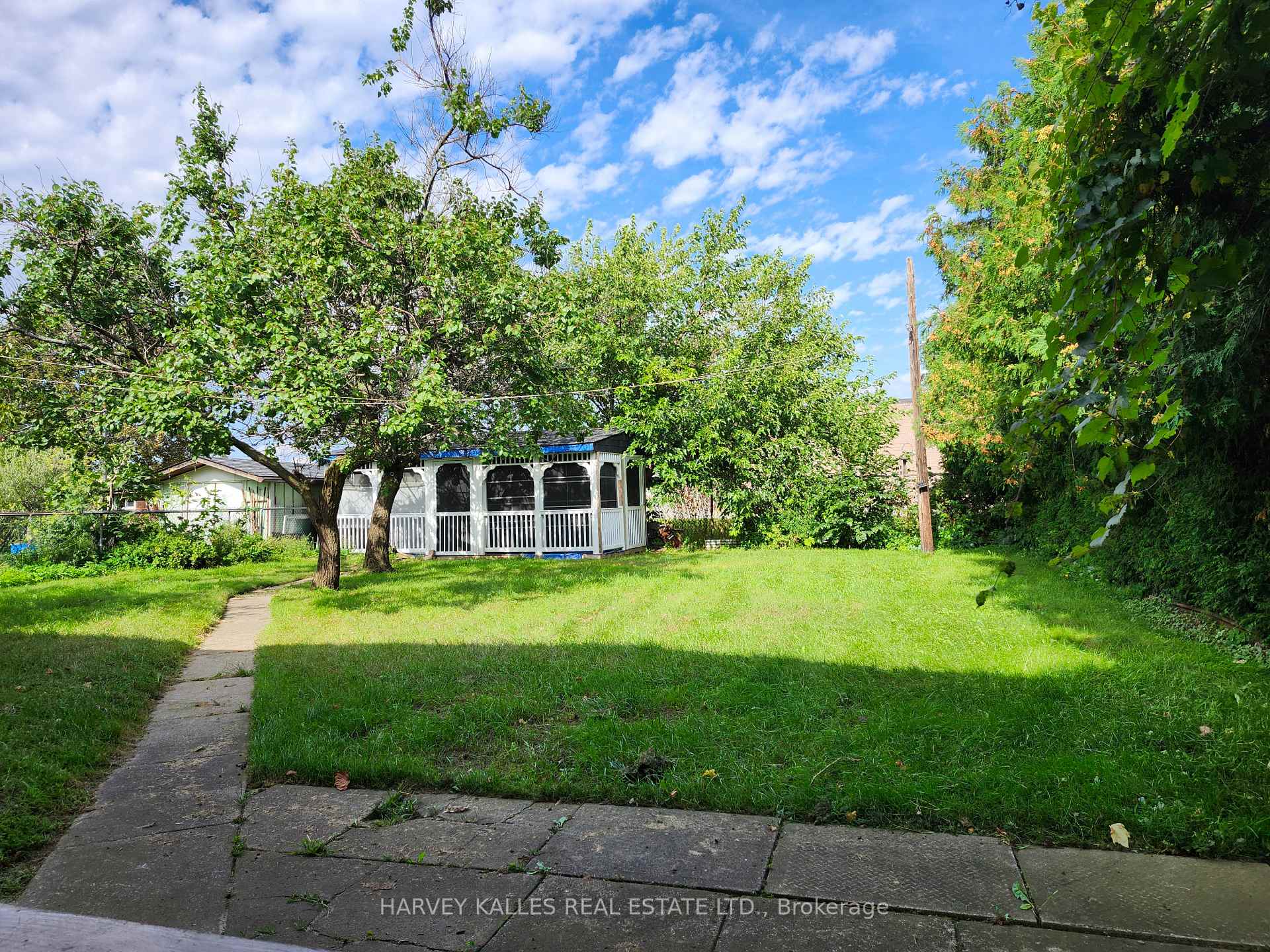 Photo 34 of 2379 Hensall Street, Mississauga, Cooksville — HOMEH