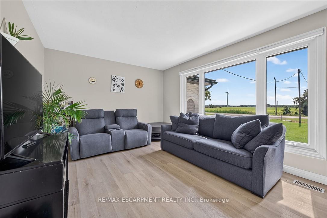 Photo 14 of 341 Concession 4 Road, Haldimand — HOMEH