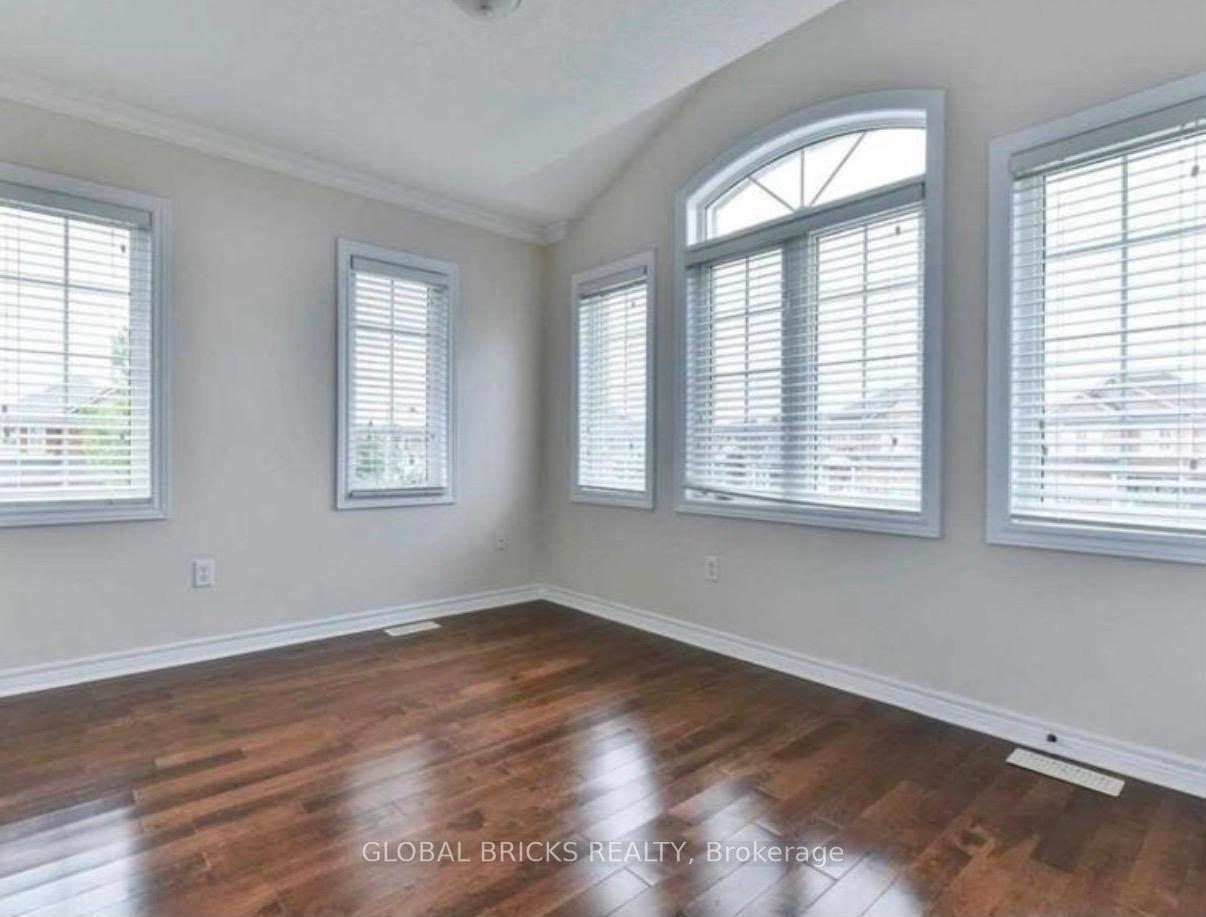 Photo 17 of 1 Rampart Crescent, Whitby, Williamsburg — HOMEH