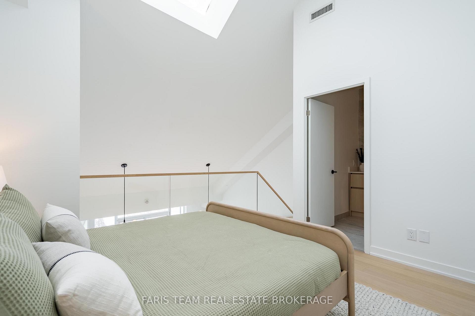Photo 27 of Unit 611, 31 Huron Street, Collingwood — HOMEH