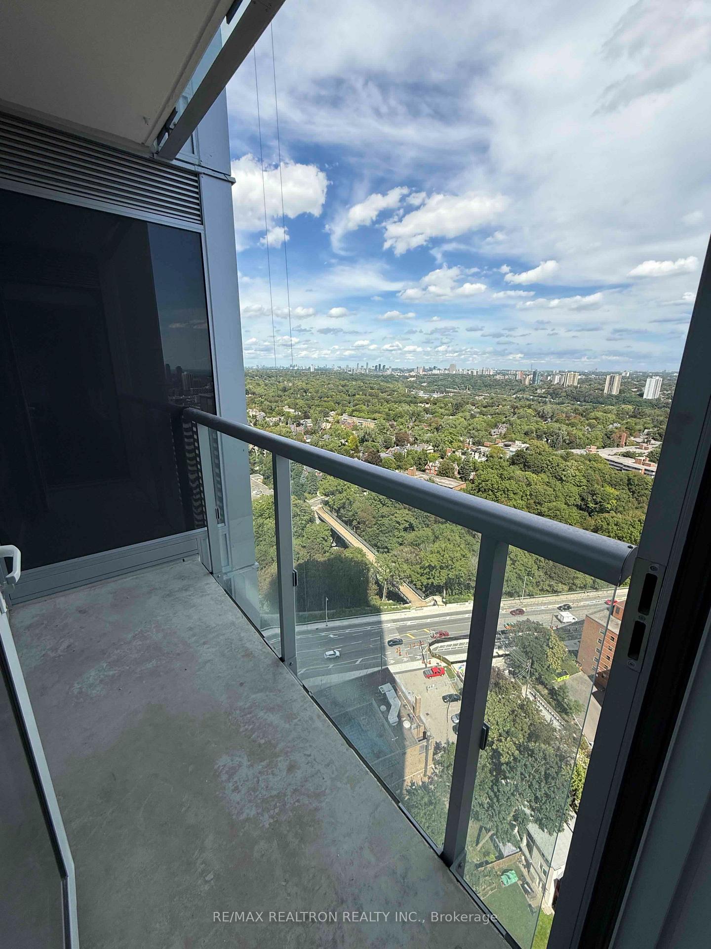 Photo 8 of Unit 2808, 609 Sherbourne Street, Toronto, North St. James Town — HOMEH