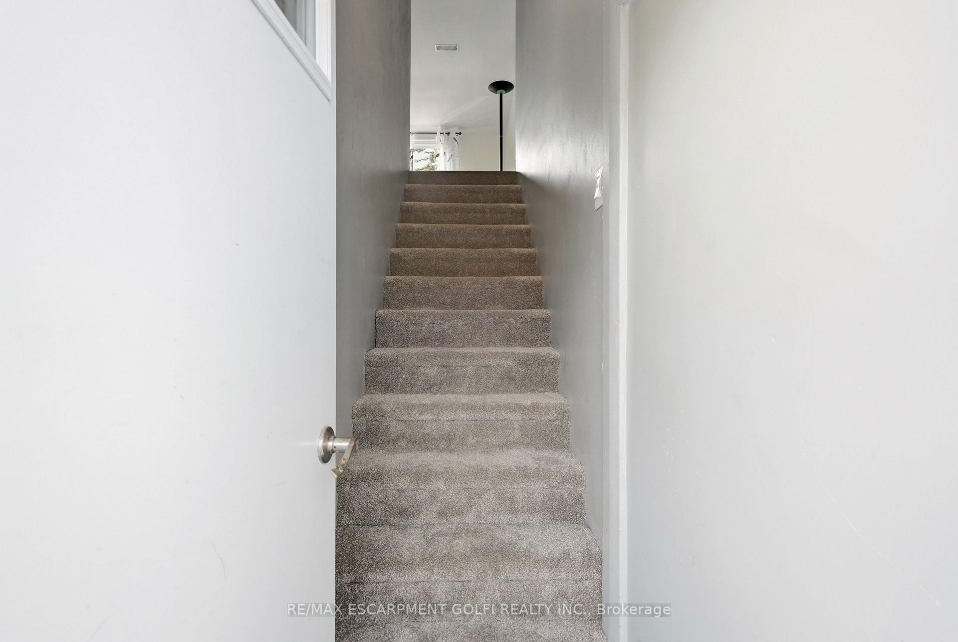 Photo 16 of 177 Pelham Road, St. Catharines, Western Hill — HOMEH