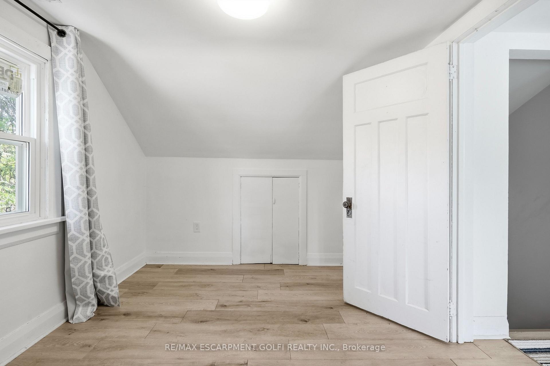 Photo 24 of 177 Pelham Road, St. Catharines, Western Hill — HOMEH