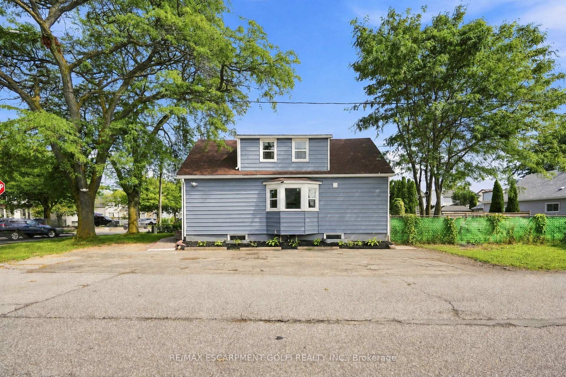 Photo 27 of 177 Pelham Road, St. Catharines, Western Hill — HOMEH