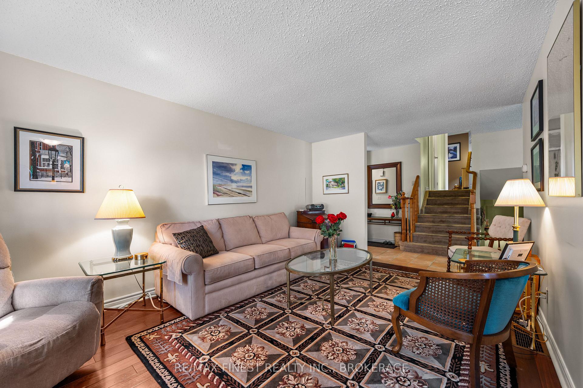 Photo 15 of 105 Grenadier Drive, Kingston, Kingston East (Incl Barret Crt) — HOMEH