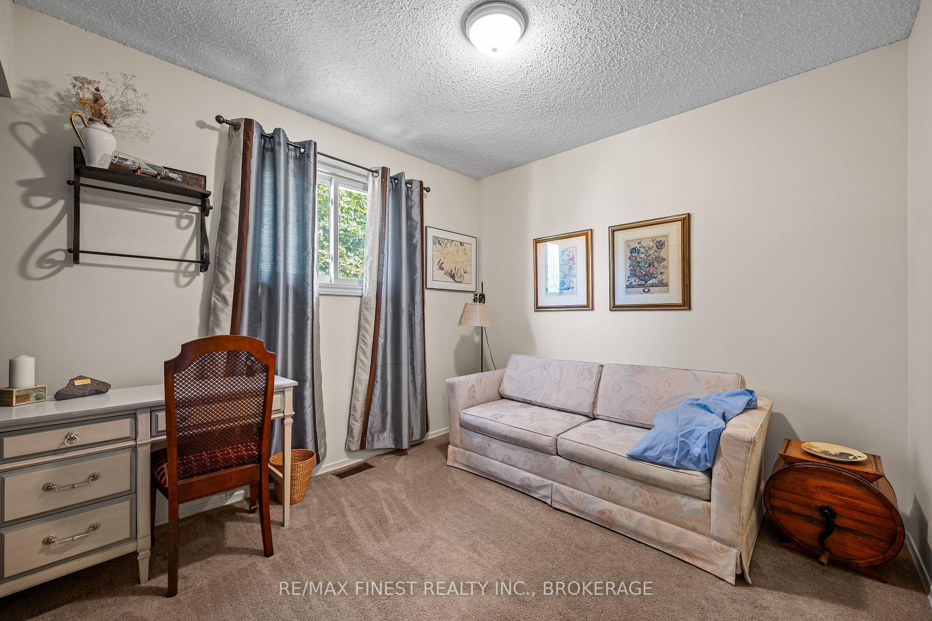 Photo 21 of 105 Grenadier Drive, Kingston, Kingston East (Incl Barret Crt) — HOMEH