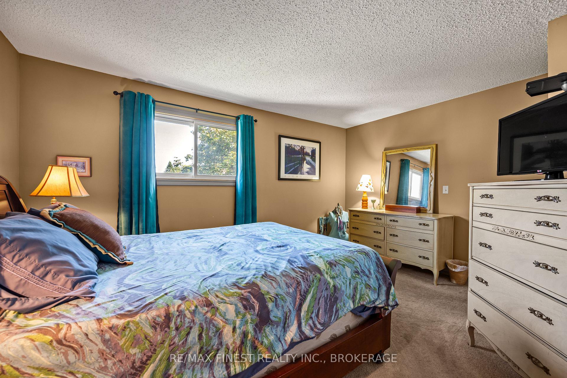 Photo 24 of 105 Grenadier Drive, Kingston, Kingston East (Incl Barret Crt) — HOMEH