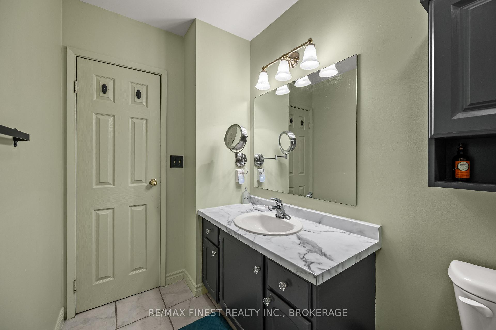 Photo 26 of 105 Grenadier Drive, Kingston, Kingston East (Incl Barret Crt) — HOMEH