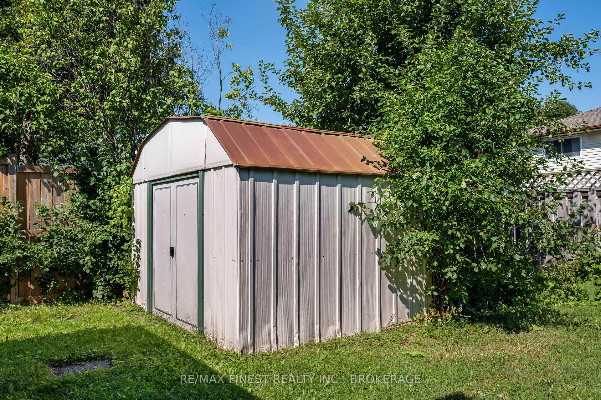 Photo 42 of 105 Grenadier Drive, Kingston, Kingston East (Incl Barret Crt) — HOMEH