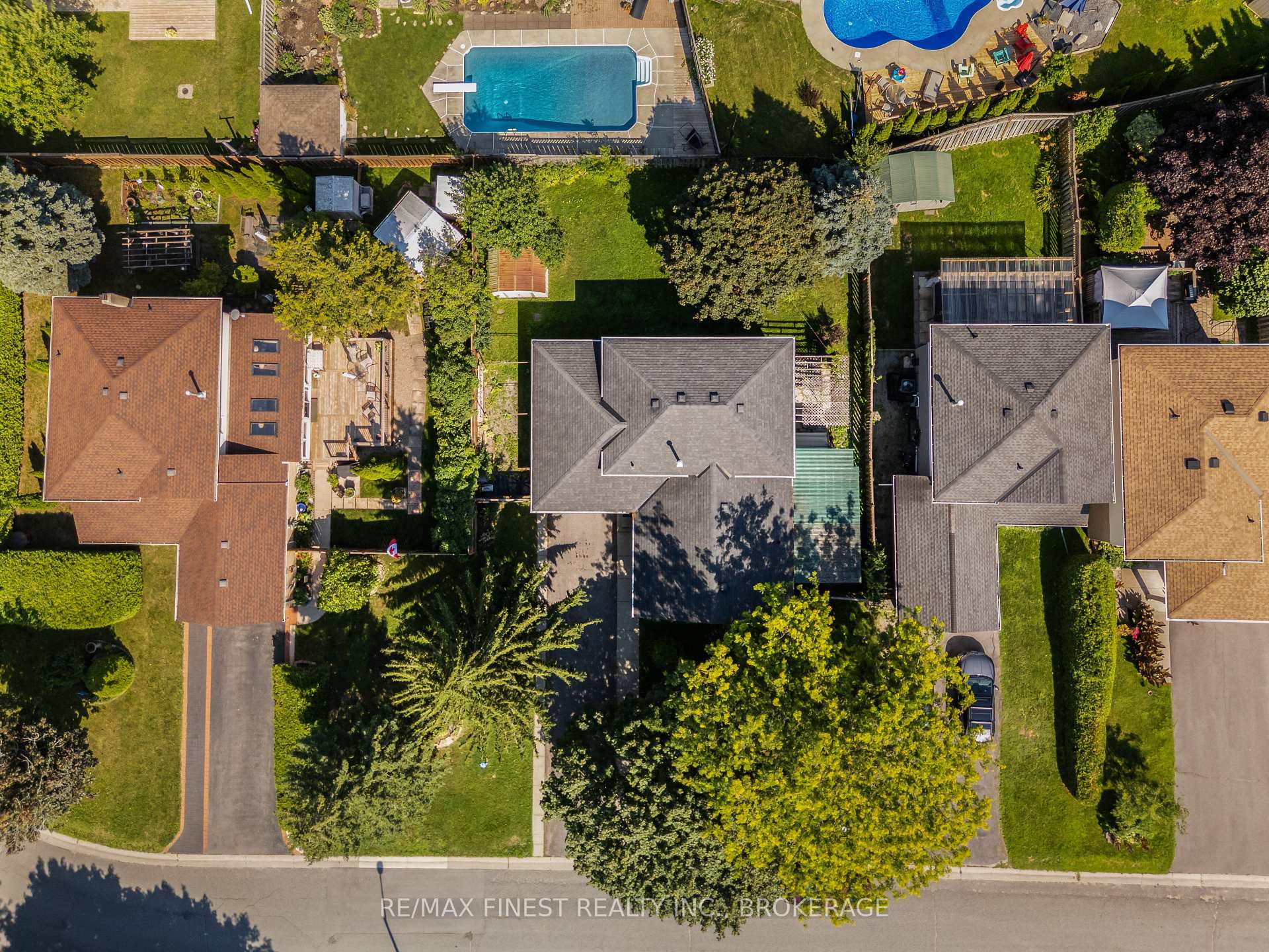 Photo 49 of 105 Grenadier Drive, Kingston, Kingston East (Incl Barret Crt) — HOMEH