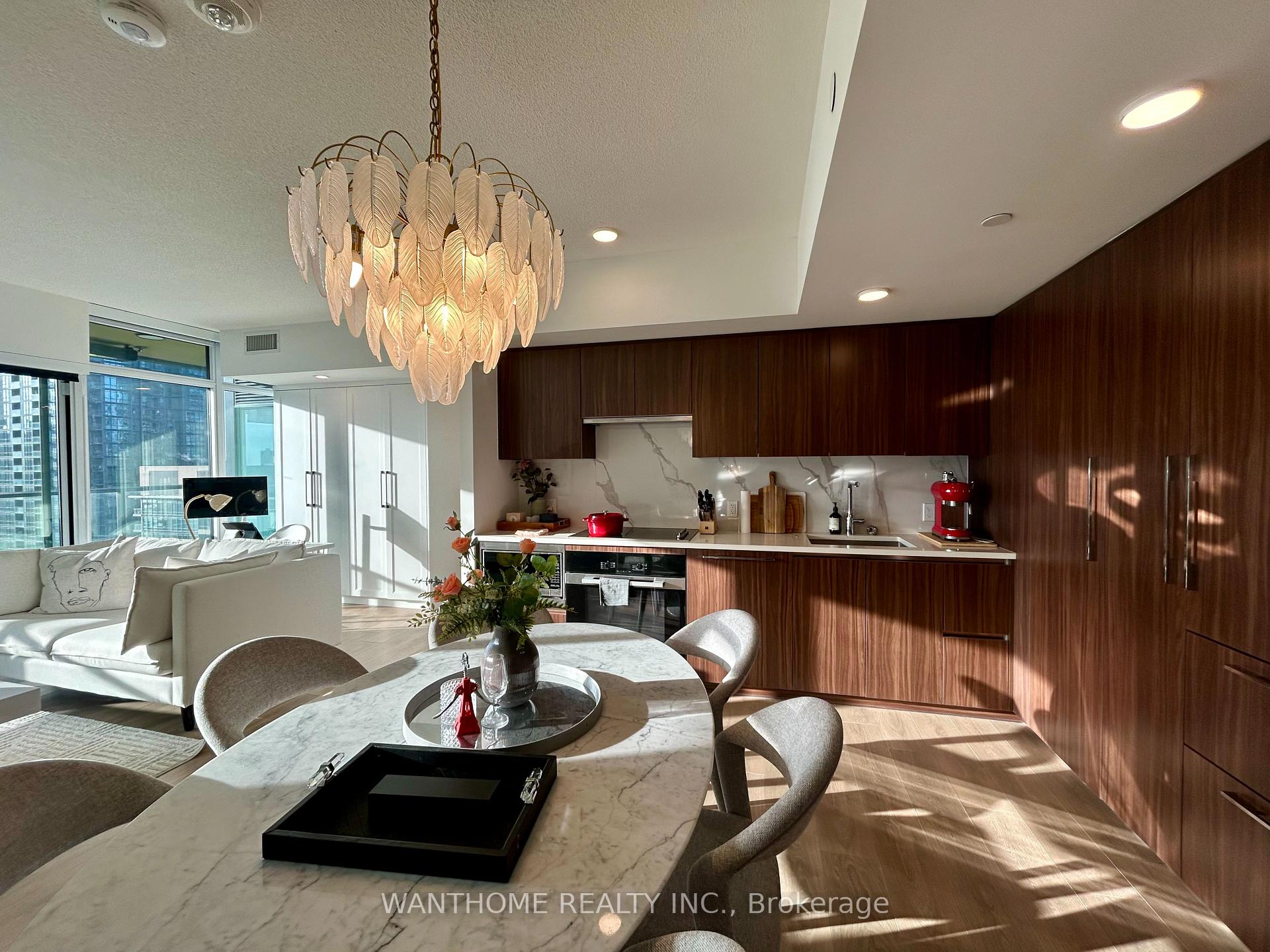 Photo 2 of Unit 921, 3 Concord Cityplace Way, Toronto, Waterfront Communities — HOMEH