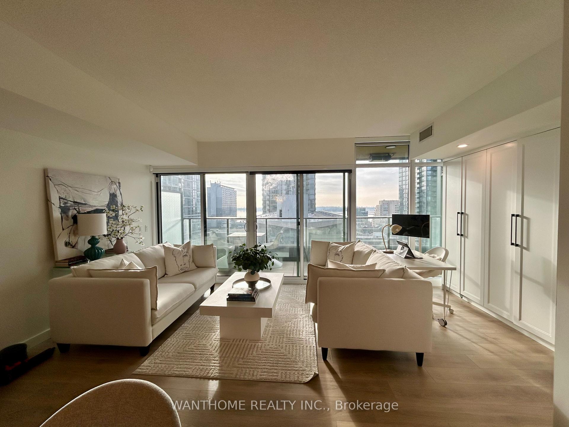 Photo 4 of Unit 921, 3 Concord Cityplace Way, Toronto, Waterfront Communities — HOMEH