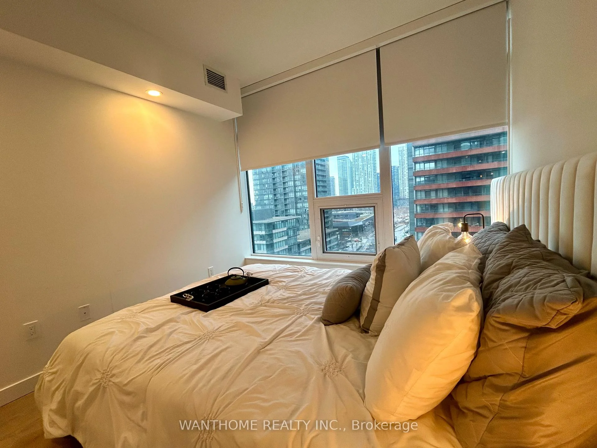 Photo 34 of Unit 921, 3 Concord Cityplace Way, Toronto, Waterfront Communities — HOMEH