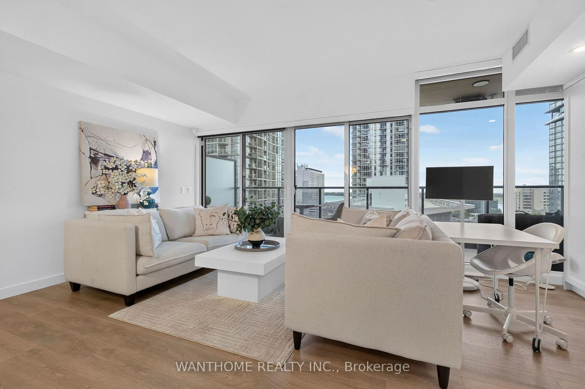 Photo 42 of Unit 921, 3 Concord Cityplace Way, Toronto, Waterfront Communities — HOMEH