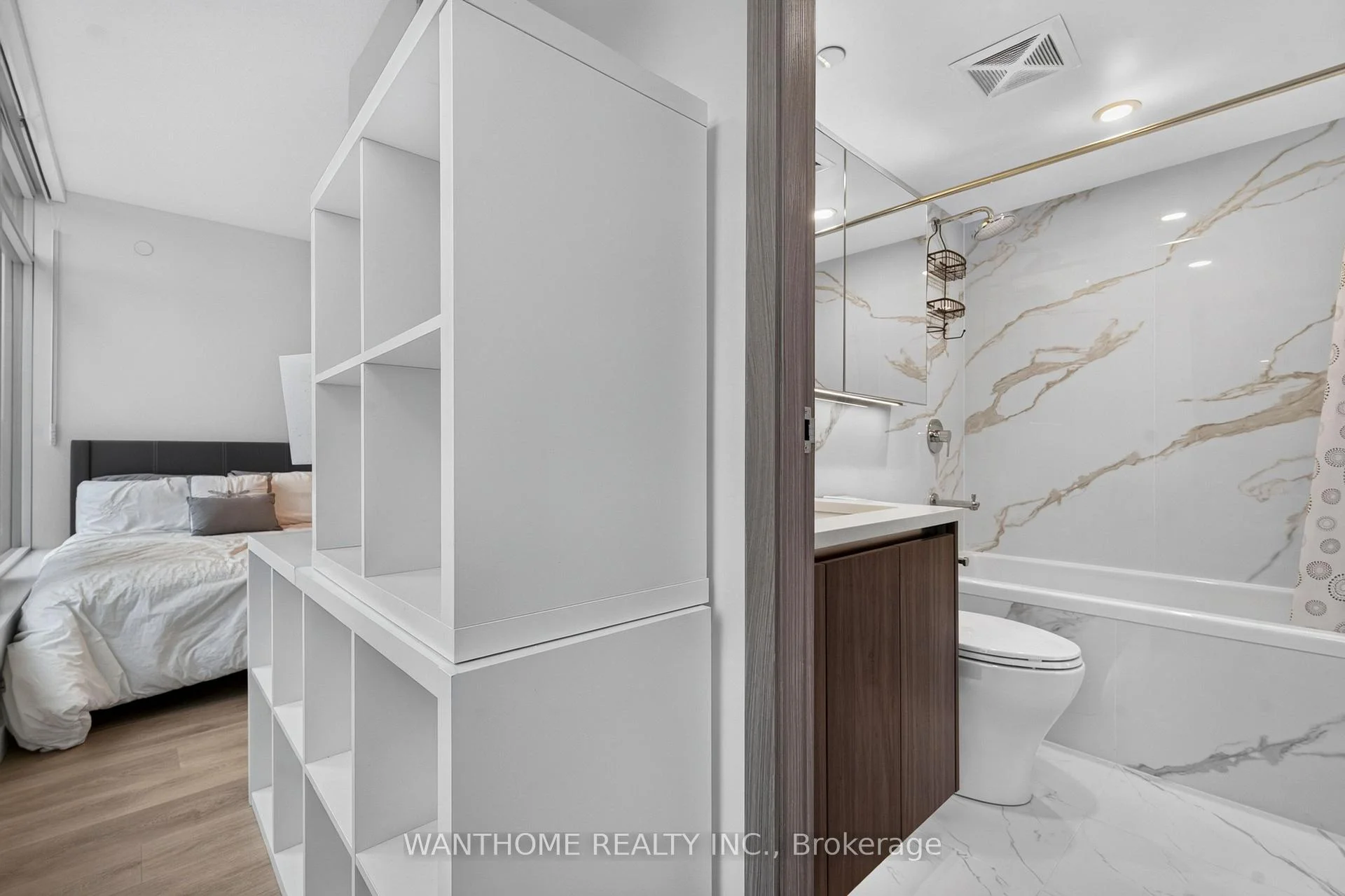 Photo 66 of Unit 921, 3 Concord Cityplace Way, Toronto, Waterfront Communities — HOMEH
