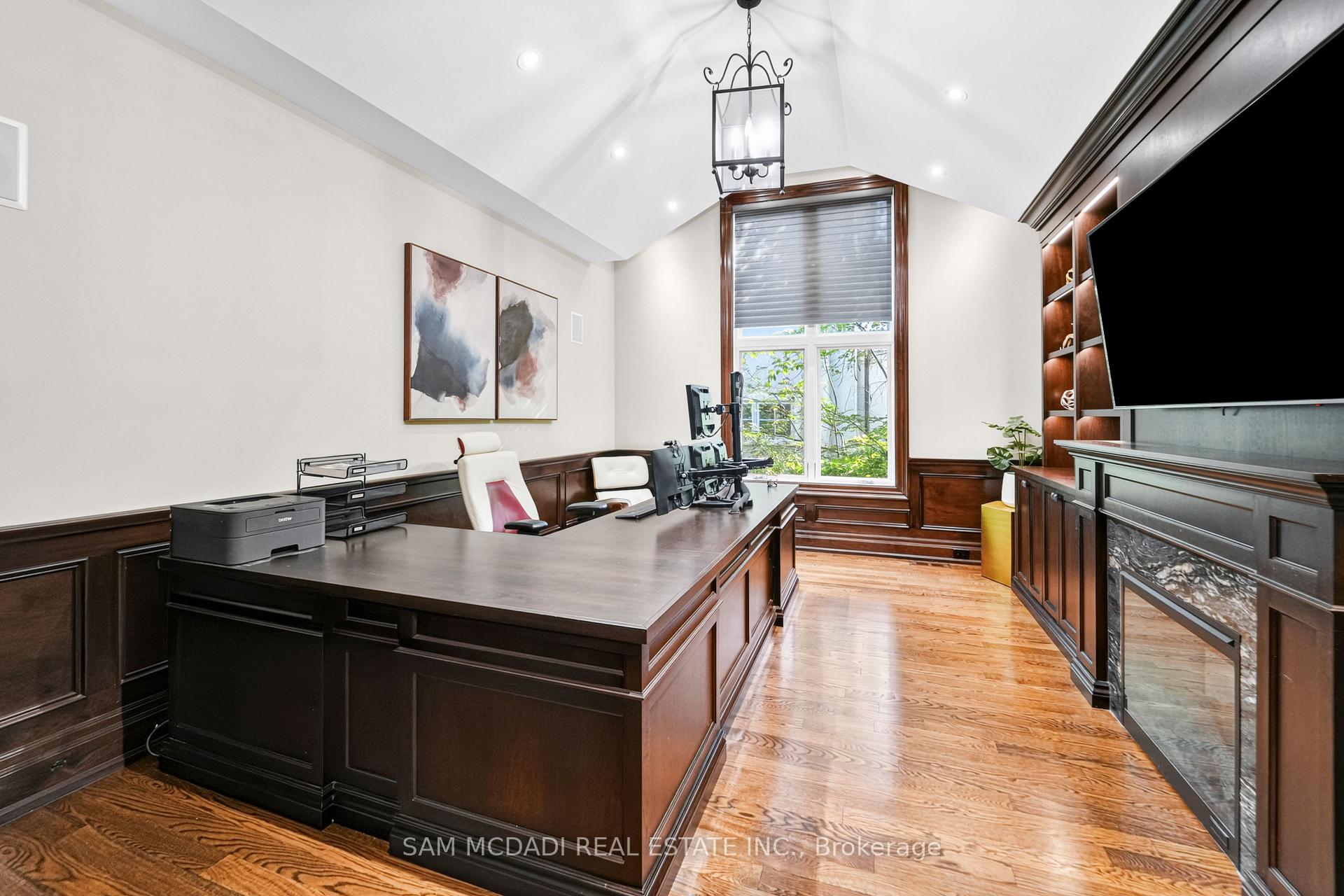 Photo 7 of 1578 Spring Road, Mississauga, Lorne Park — HOMEH