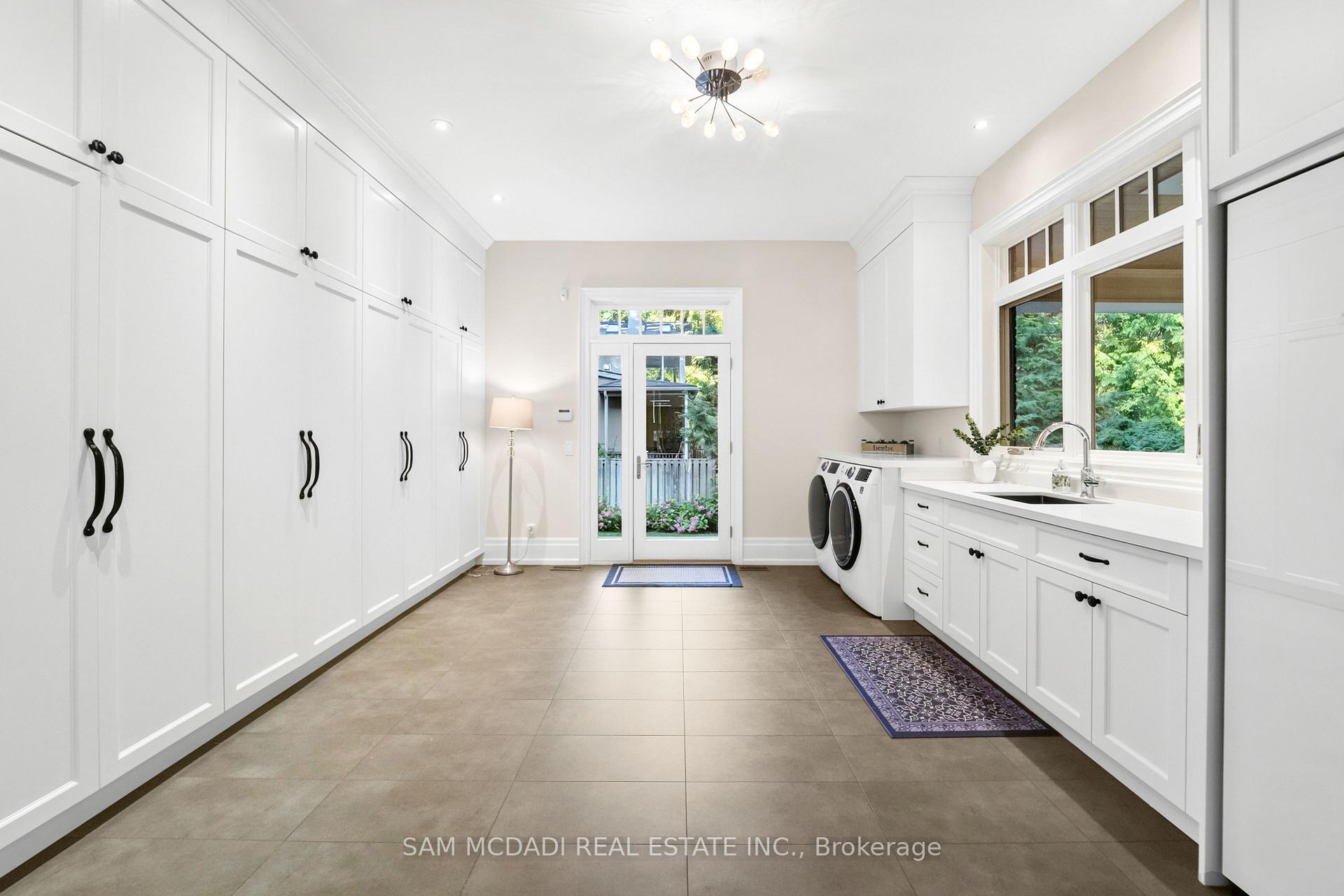 Photo 17 of 1578 Spring Road, Mississauga, Lorne Park — HOMEH