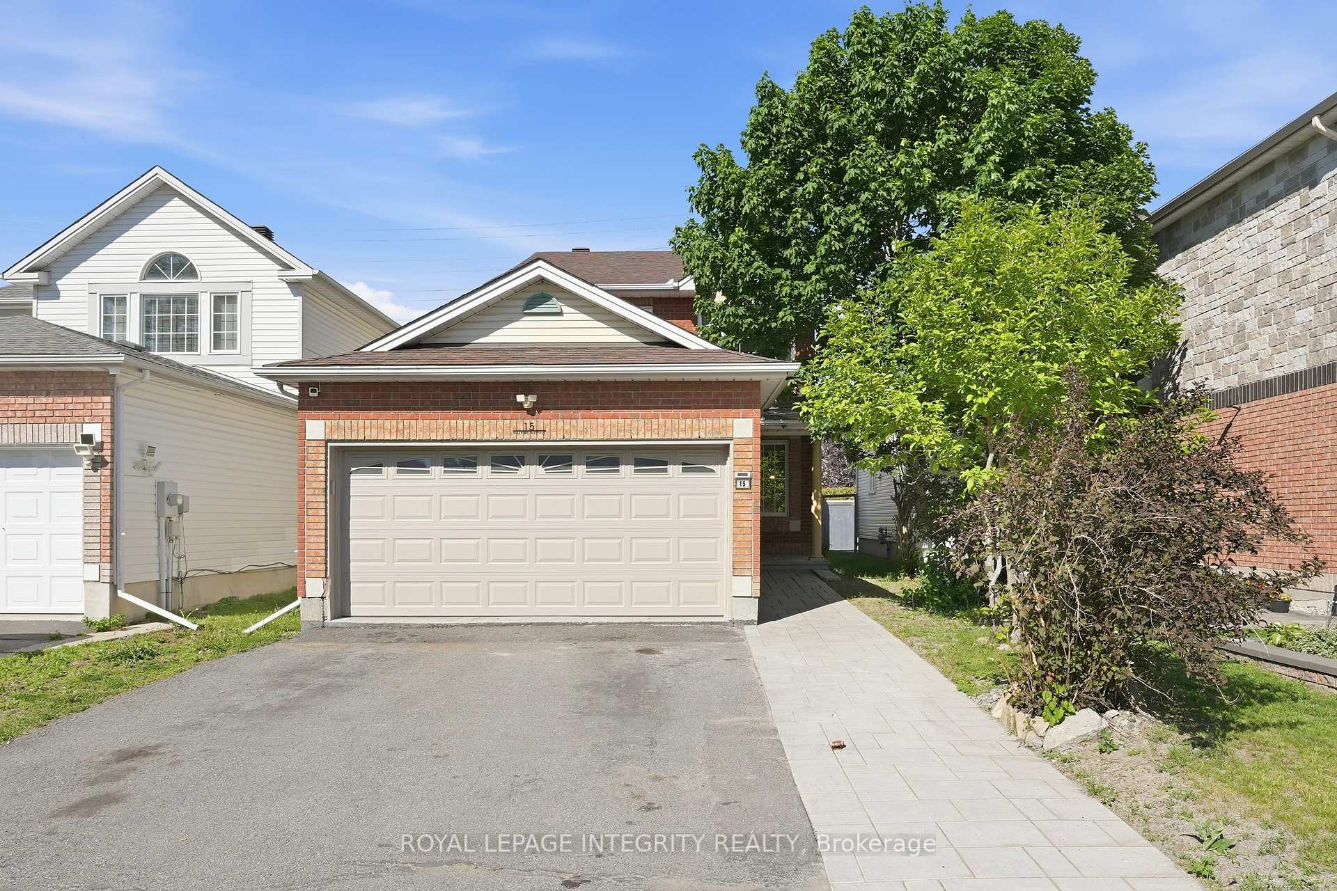 Photo 3 of 15 Halkirk Avenue, Ottawa, Kanata - Glencairn/Hazeldean — HOMEH