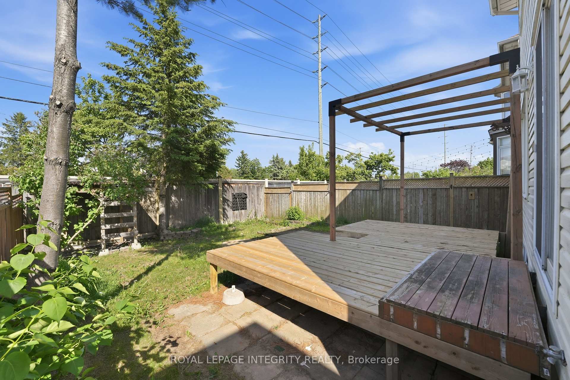 Photo 33 of 15 Halkirk Avenue, Ottawa, Kanata - Glencairn/Hazeldean — HOMEH