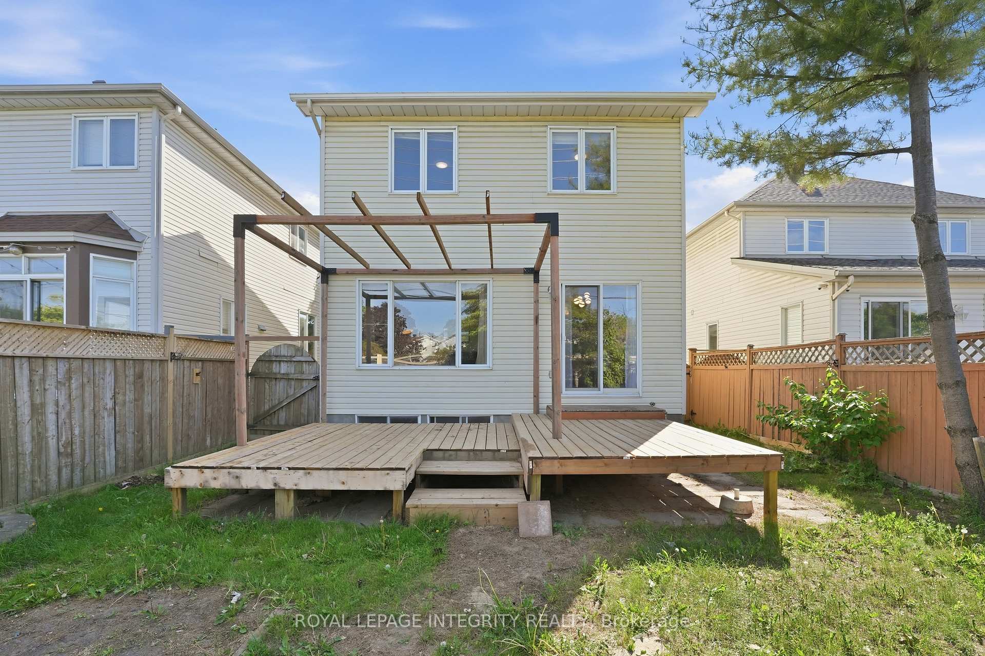 Photo 34 of 15 Halkirk Avenue, Ottawa, Kanata - Glencairn/Hazeldean — HOMEH