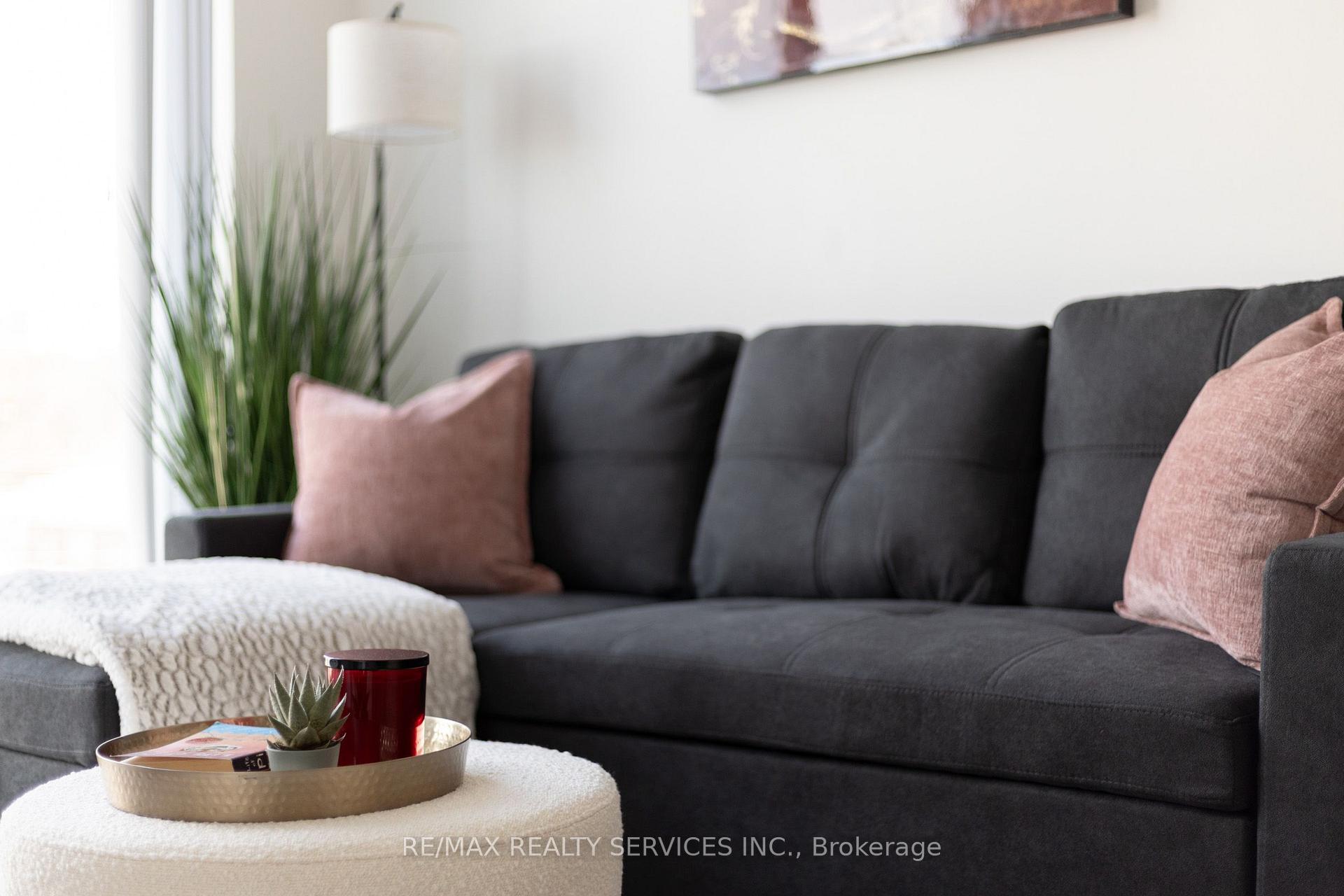 Photo 8 of Unit 708, 500 Dupont Street, Toronto, The Annex — HOMEH