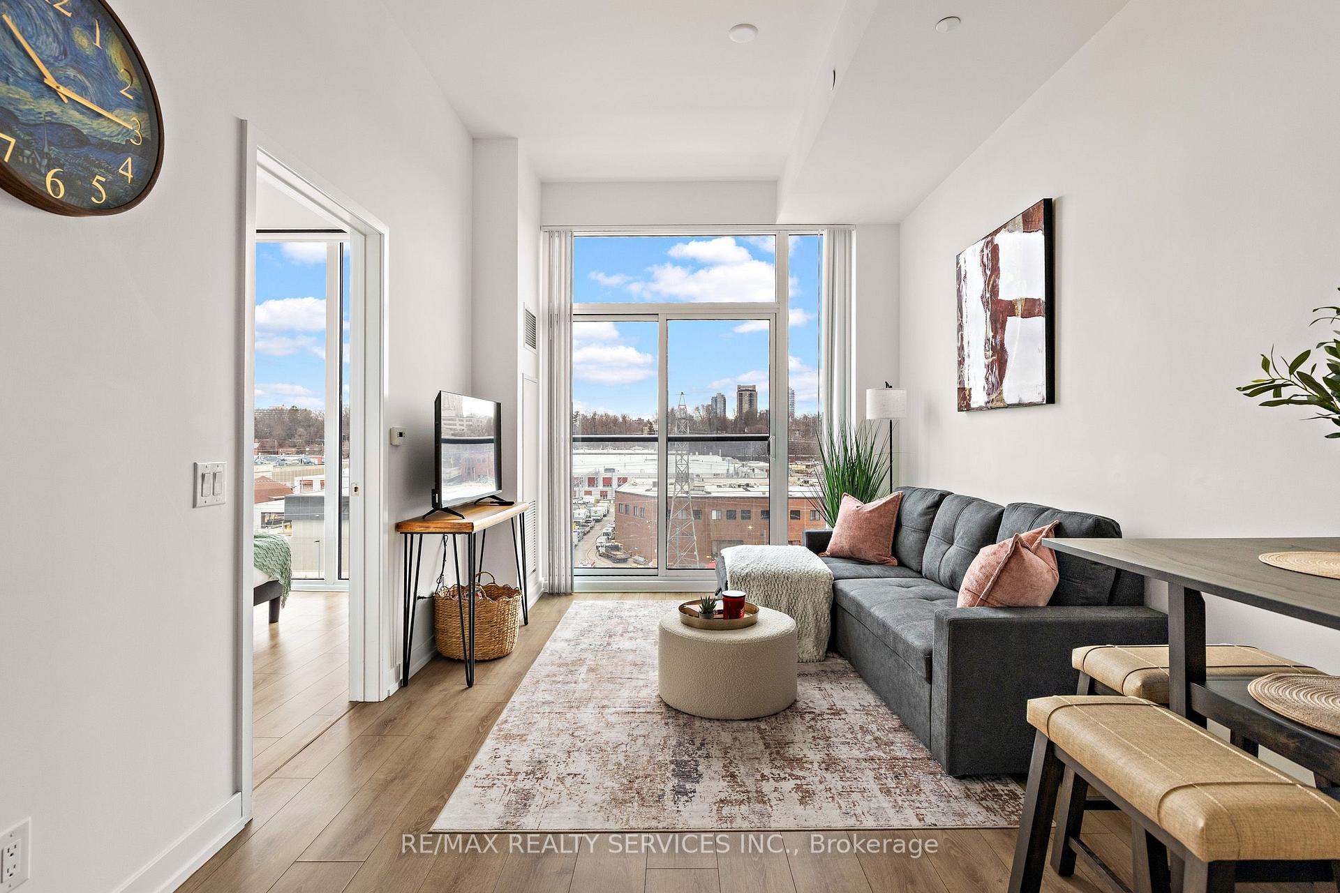 Photo 9 of Unit 708, 500 Dupont Street, Toronto, The Annex — HOMEH
