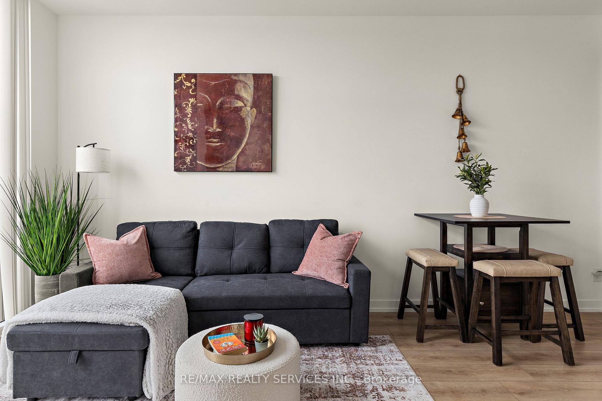 Photo 10 of Unit 708, 500 Dupont Street, Toronto, The Annex — HOMEH