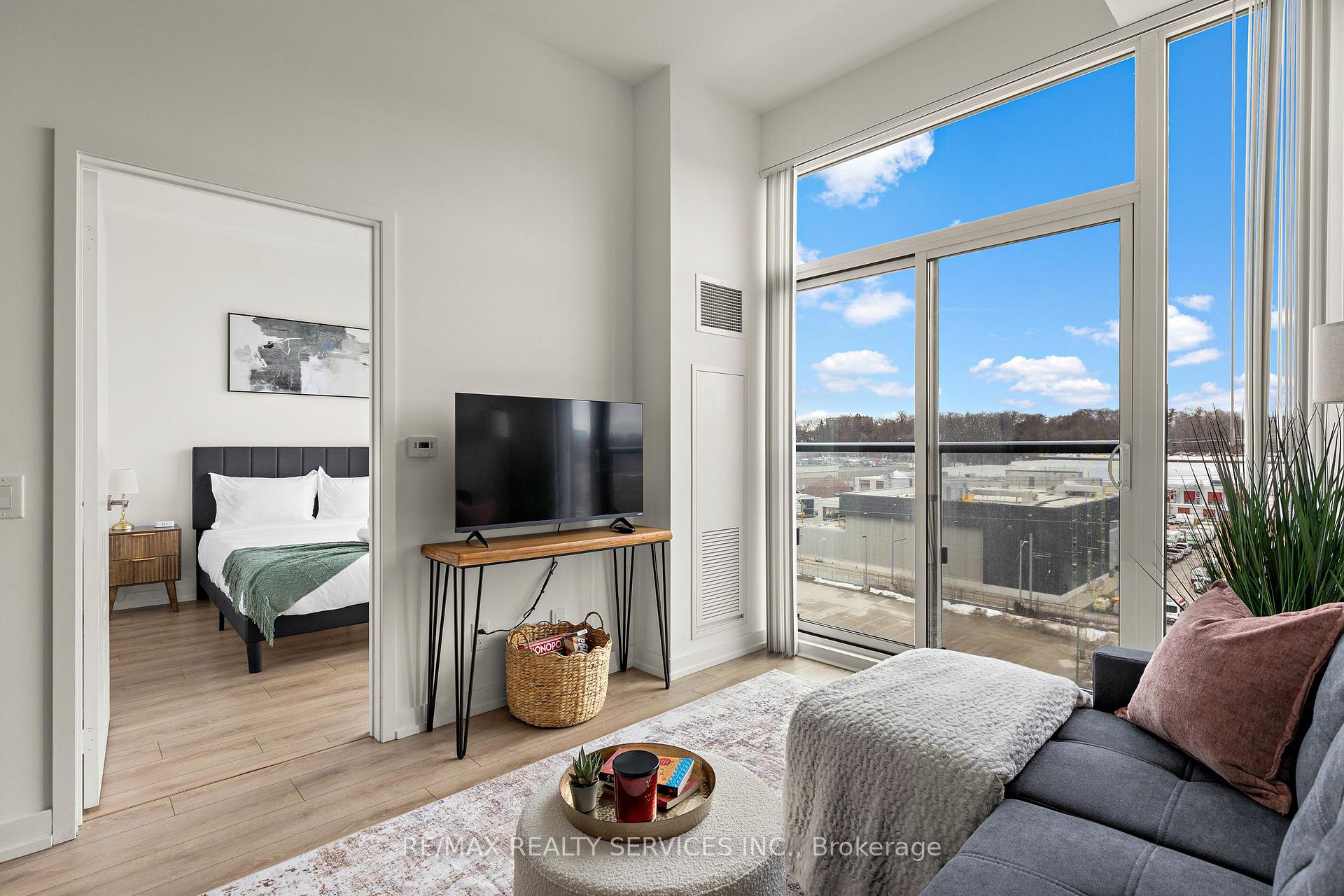 Photo 11 of Unit 708, 500 Dupont Street, Toronto, The Annex — HOMEH