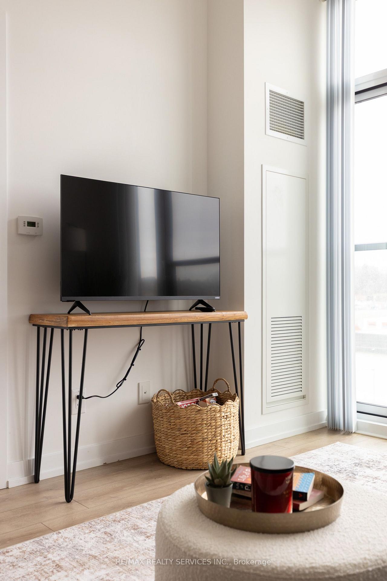 Photo 14 of Unit 708, 500 Dupont Street, Toronto, The Annex — HOMEH