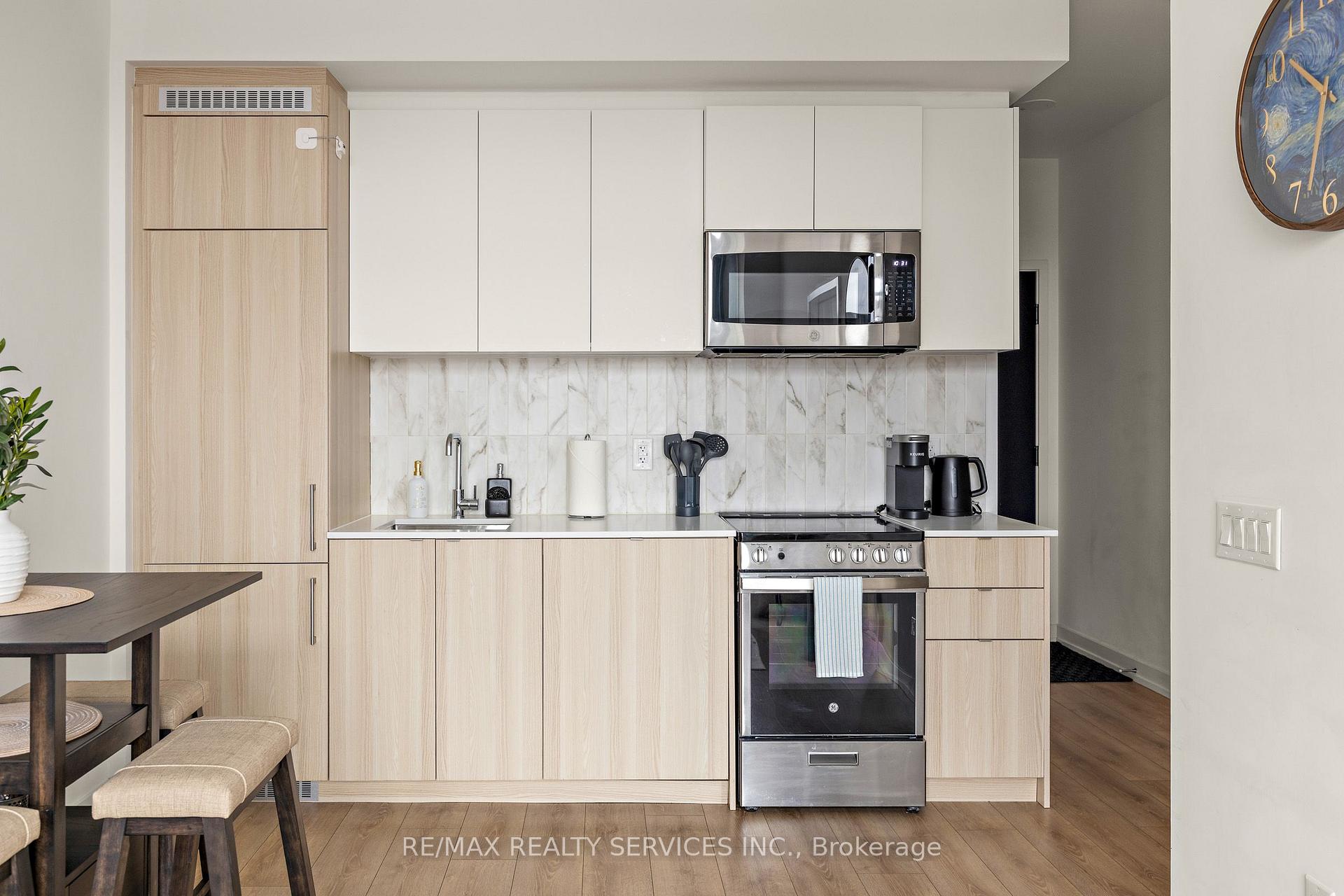 Photo 16 of Unit 708, 500 Dupont Street, Toronto, The Annex — HOMEH