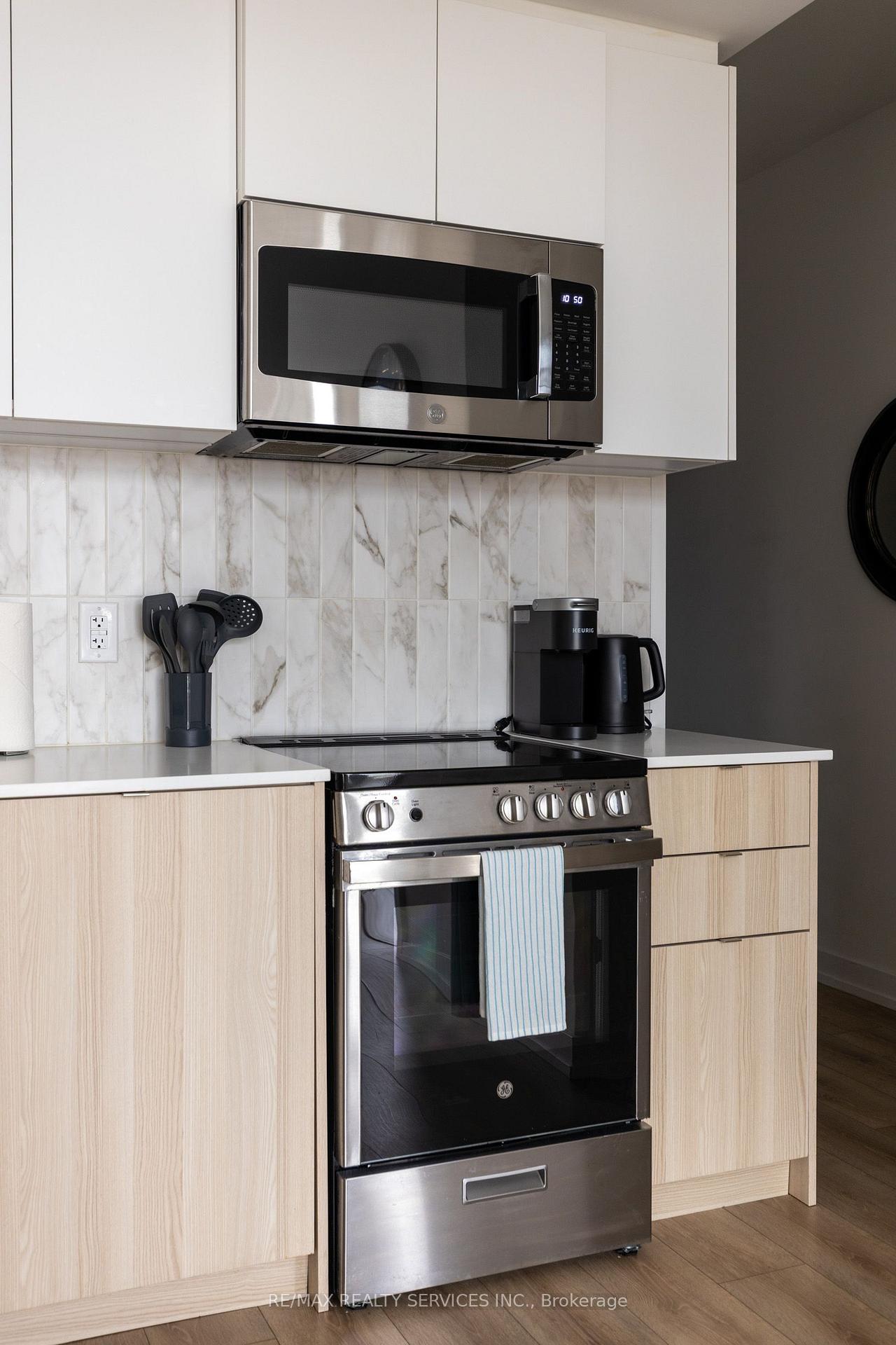 Photo 19 of Unit 708, 500 Dupont Street, Toronto, The Annex — HOMEH